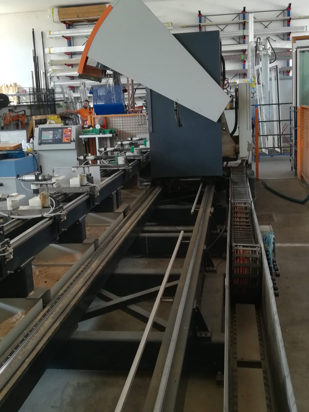 VENDO CENTRO DI LAVORO ELUMATEC SBZ 130  in vendita - foto 2