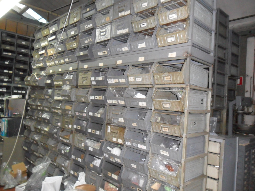 CASSETTE A BOCCA DI LUPO + ALVEARI in vendita - foto 3