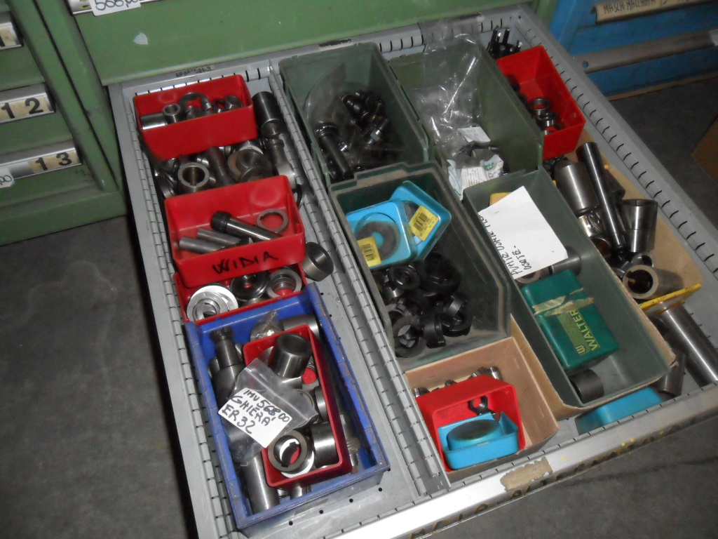 STOCK ATTREZZATURE DA OFFICINA MECCANICA in vendita - foto 3