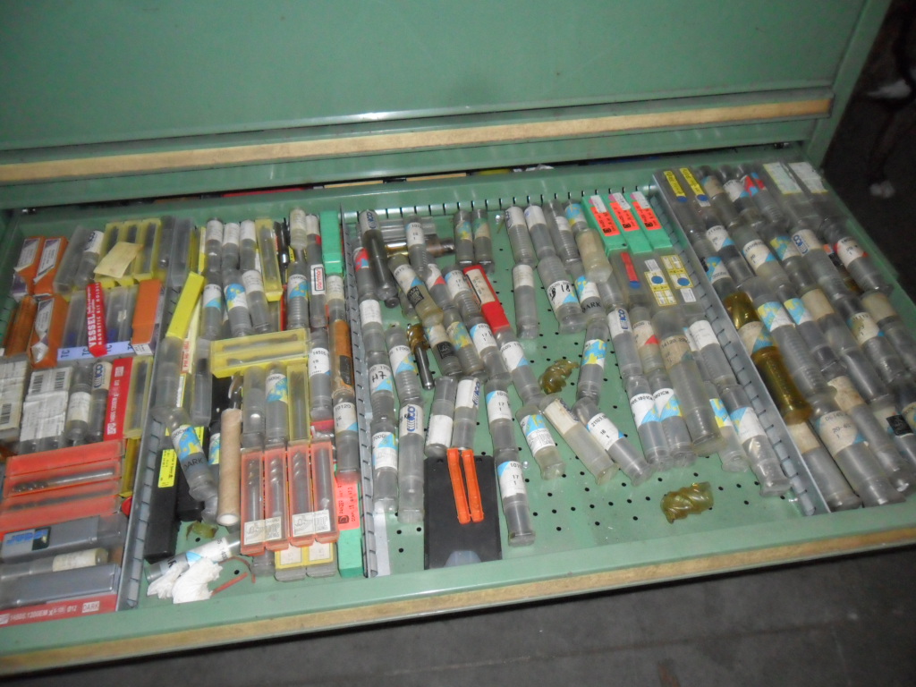 STOCK ATTREZZATURE DA OFFICINA MECCANICA in vendita - foto 8