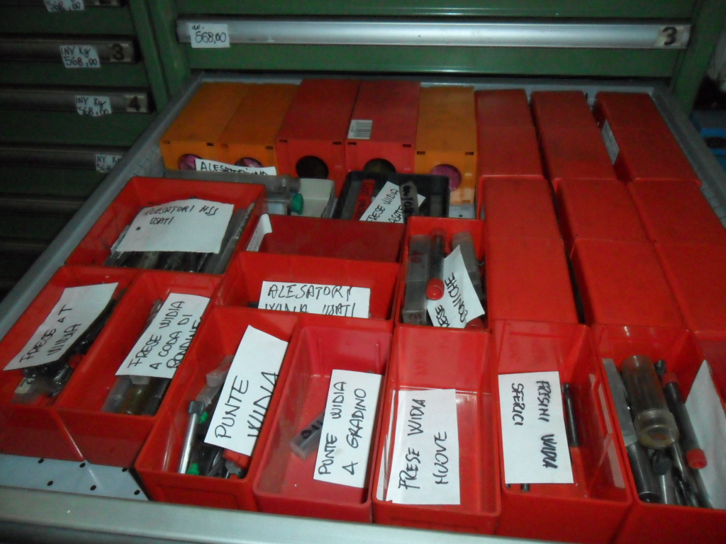 STOCK ATTREZZATURE DA OFFICINA MECCANICA in vendita - foto 5