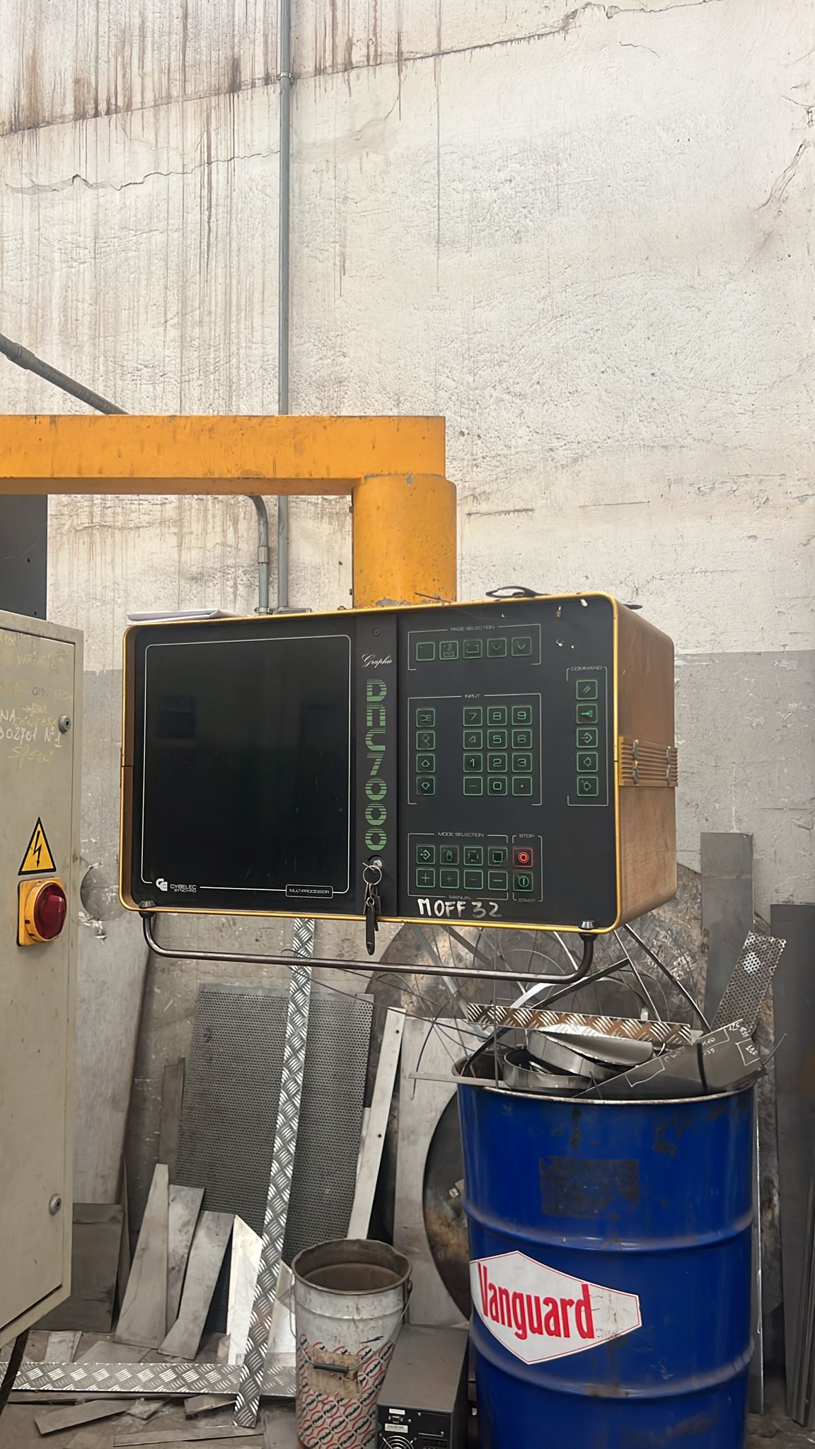 Pressa piegatrice CBC 3000x ton in vendita - foto 3