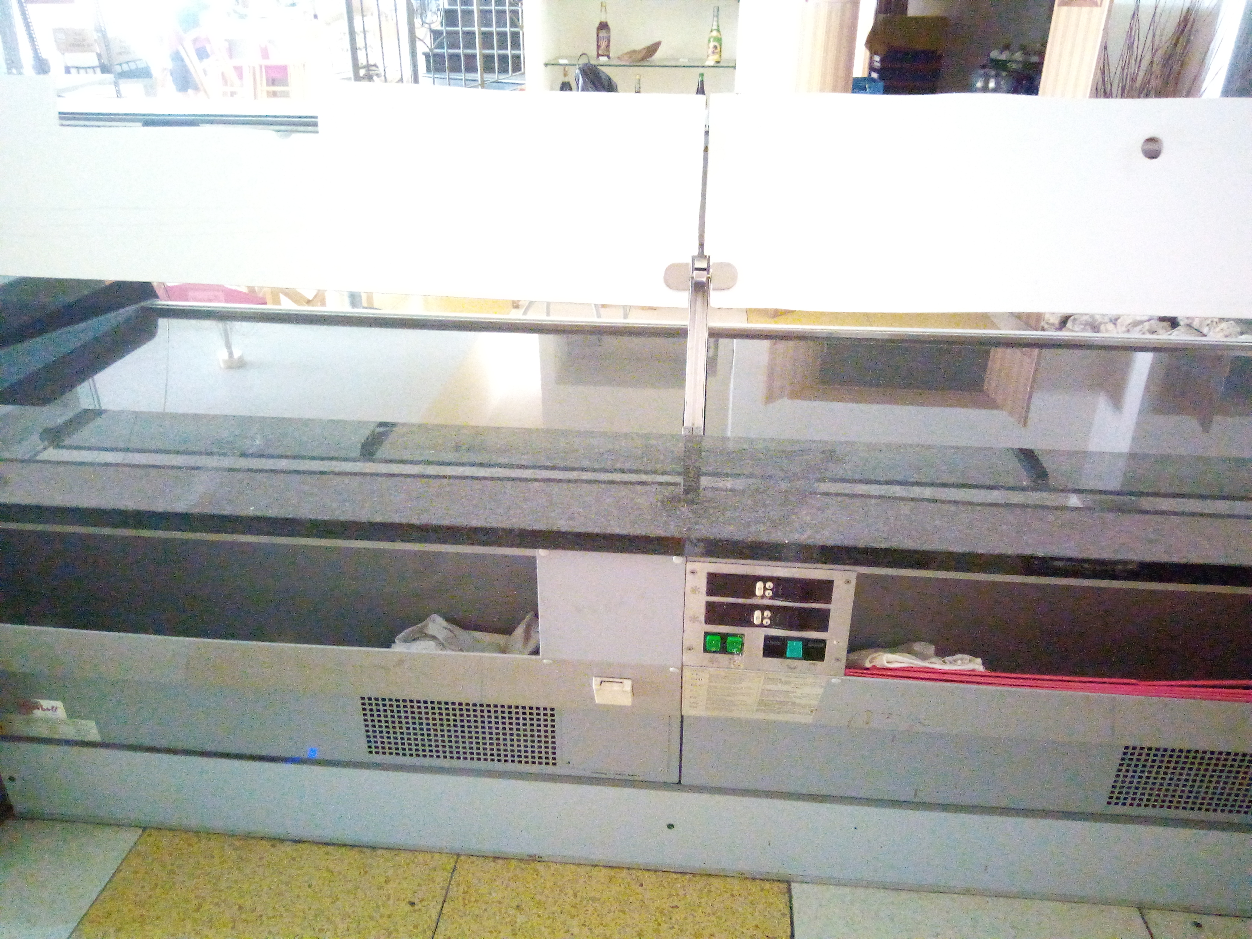 Banconi pasticceria refrigerati con mobili e mensole  in vendita - foto 7