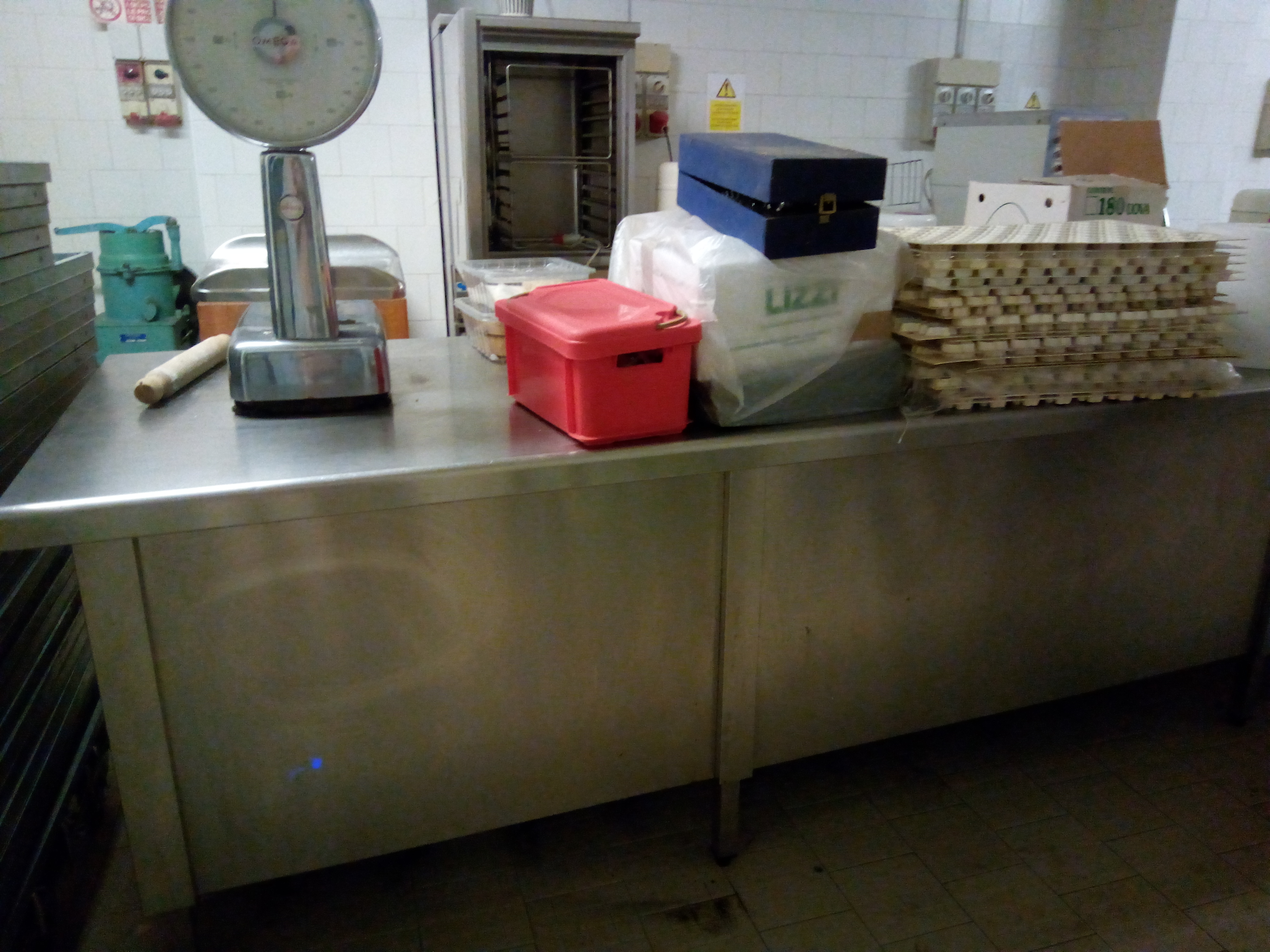 Bancone refrigerato da lavoro laboratorio pasticceria in vendita - foto 4