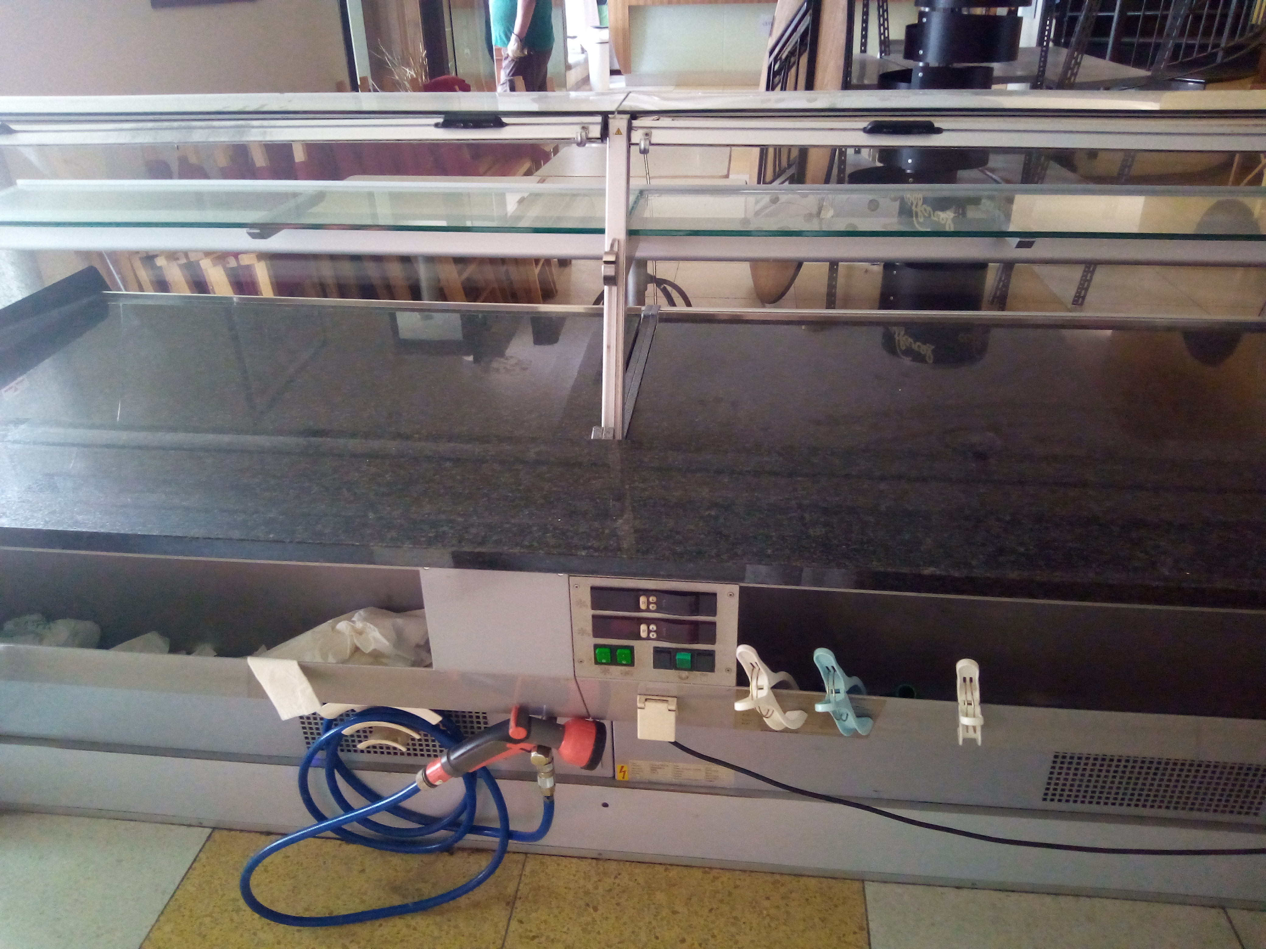 Banconi pasticceria refrigerati con mobili e mensole  in vendita - foto 8