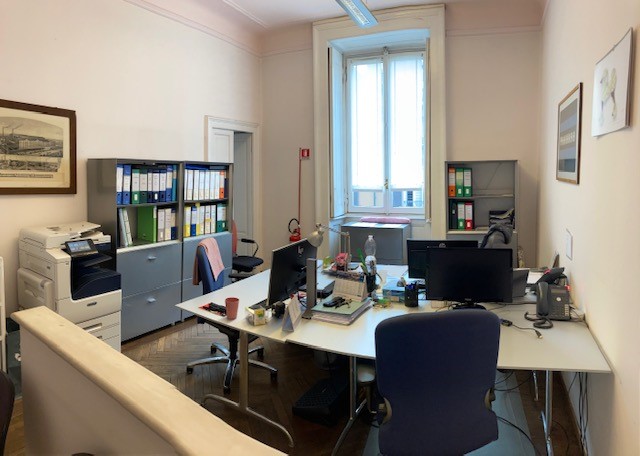 Un arredo pronto e completo per il tuo ufficio in vendita - foto 4