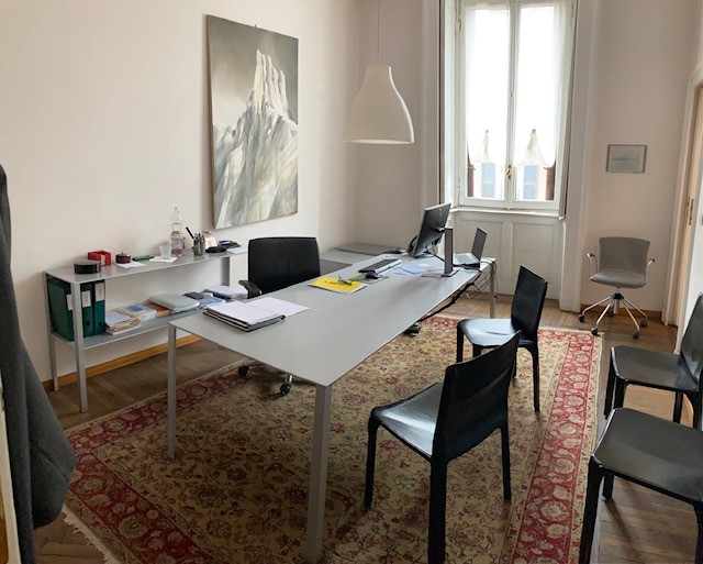 Un arredo pronto e completo per il tuo ufficio in vendita - foto 2