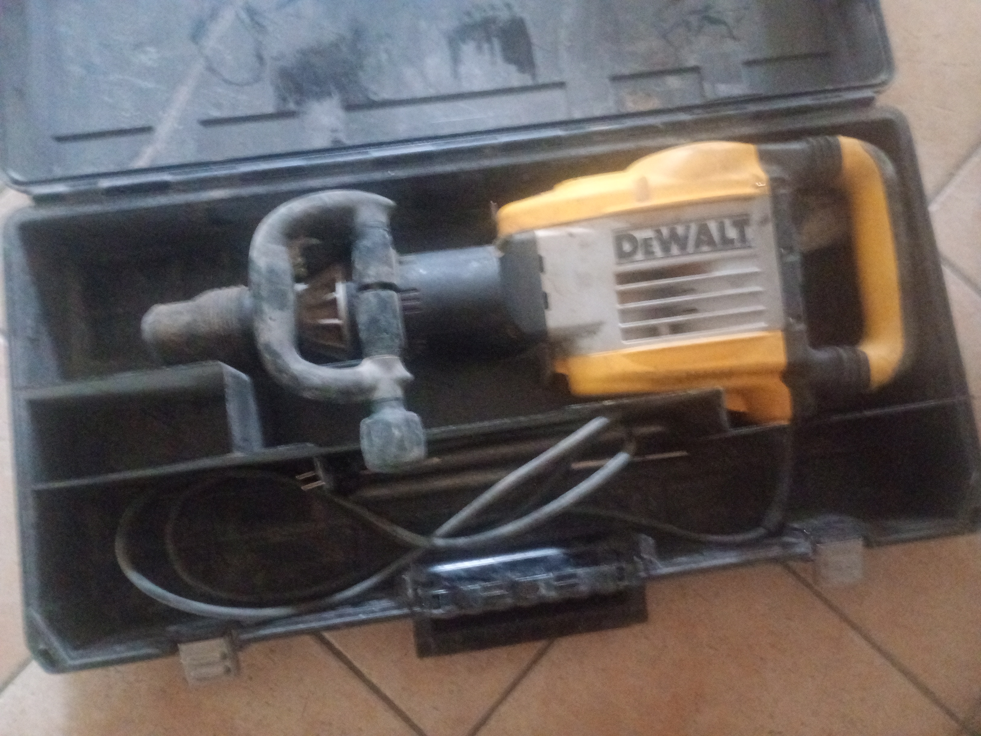 Martello demolitore 10kg Dewalt in vendita - foto 1