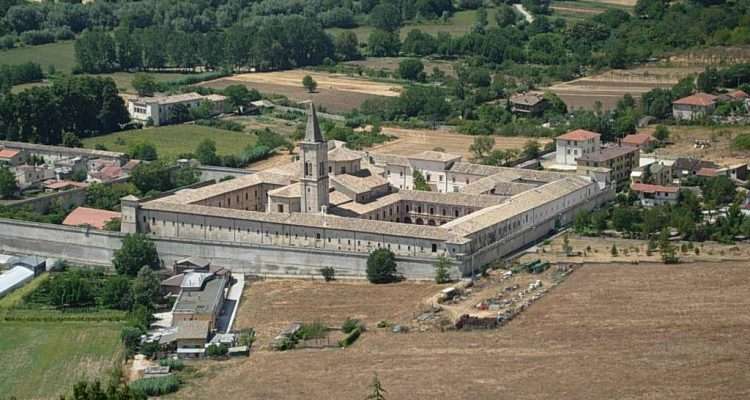 Badia Morronese - Le Valliere, nel Comune di Sulmona in vendita - foto 1