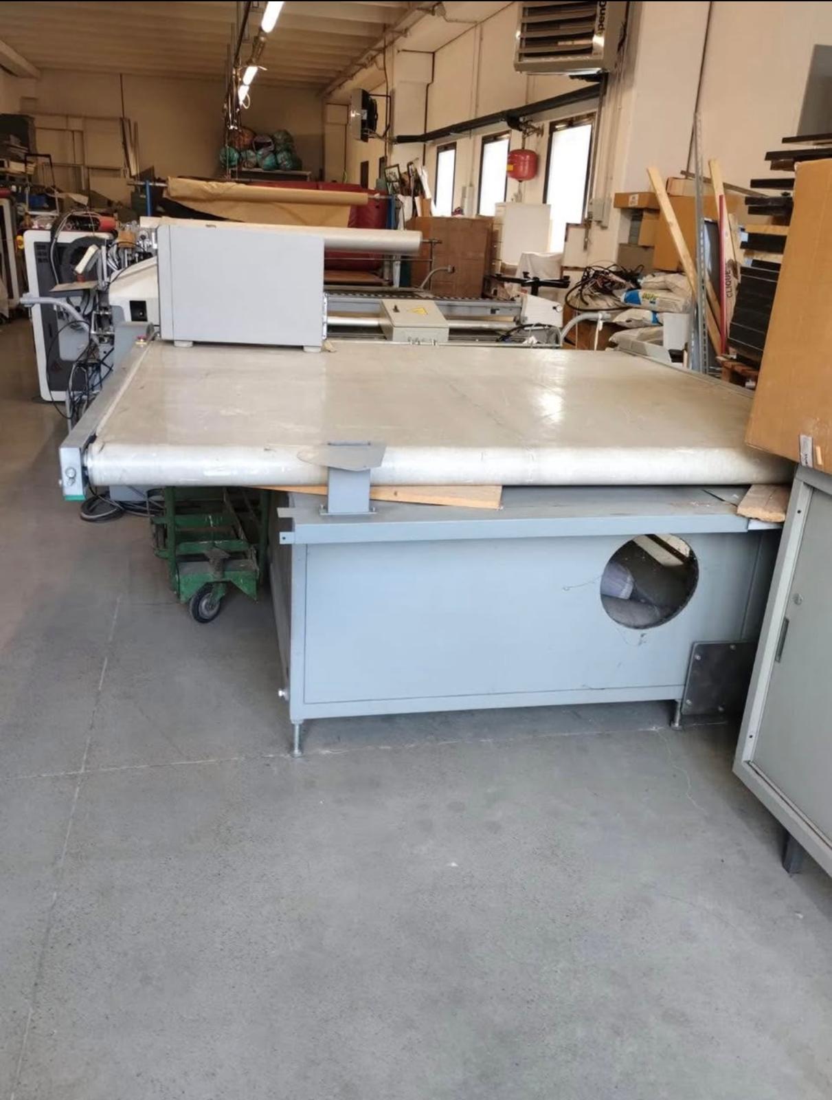 INVESTRONICA macchina taglio industriale tessuti CNC 70 in vendita - foto 3