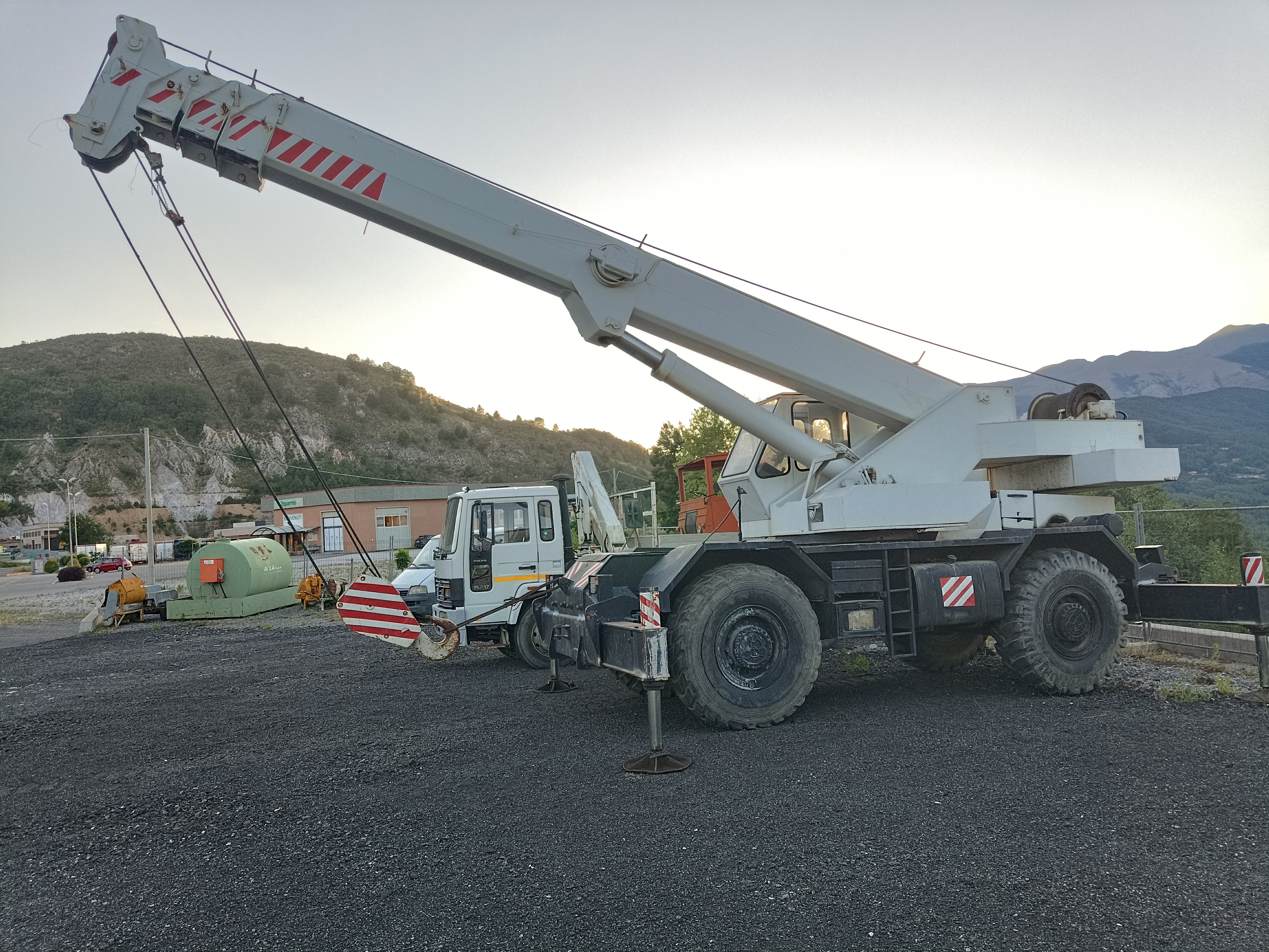 Gru / Crane Bendini 20 m 35 ton - Rotativa Ore 5000 in vendita - foto 1