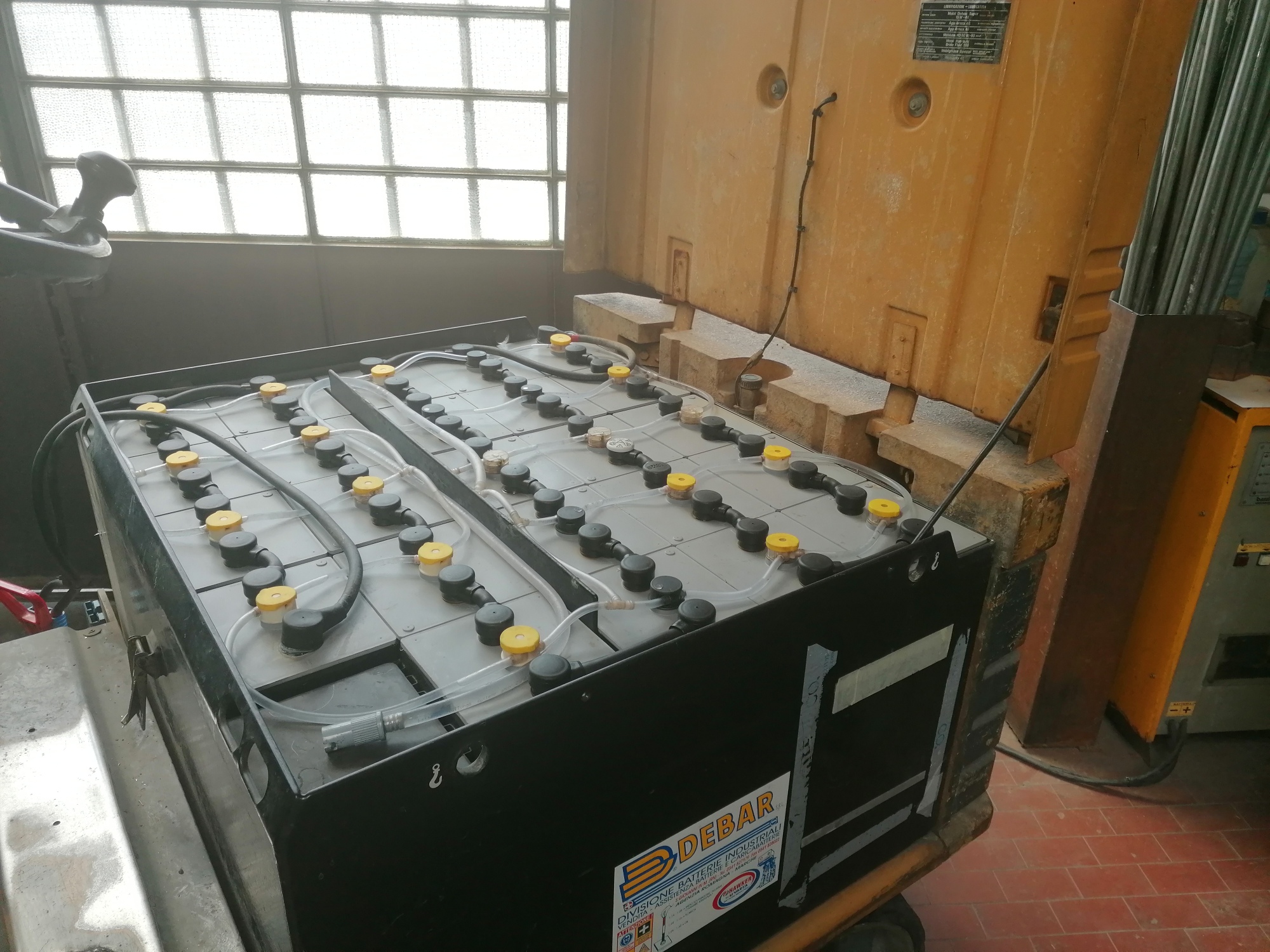 CARRELLO ELEVATORE ELETTRICO Kg.25000 in vendita - foto 4