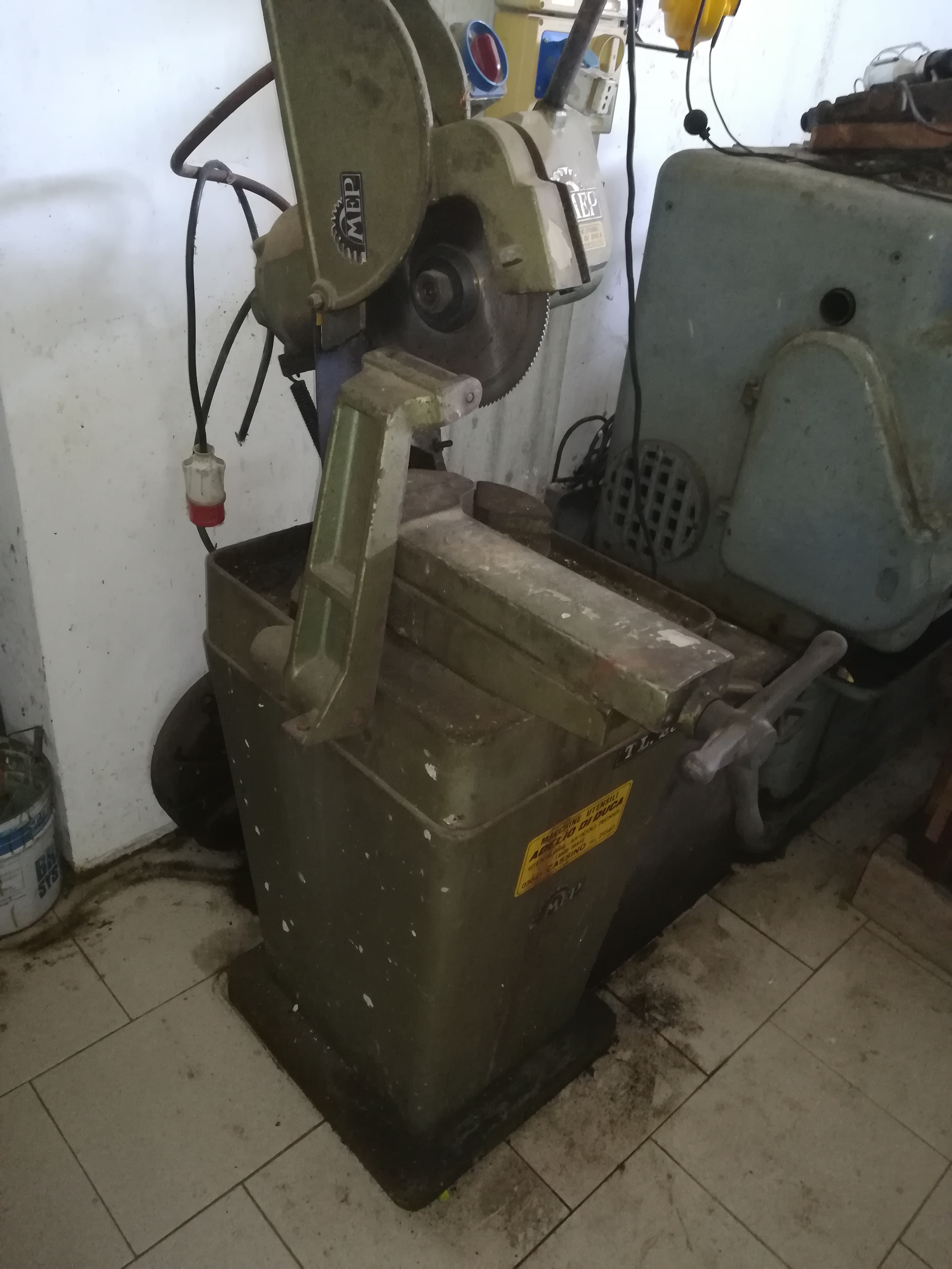 Attrezzatura officina in vendita