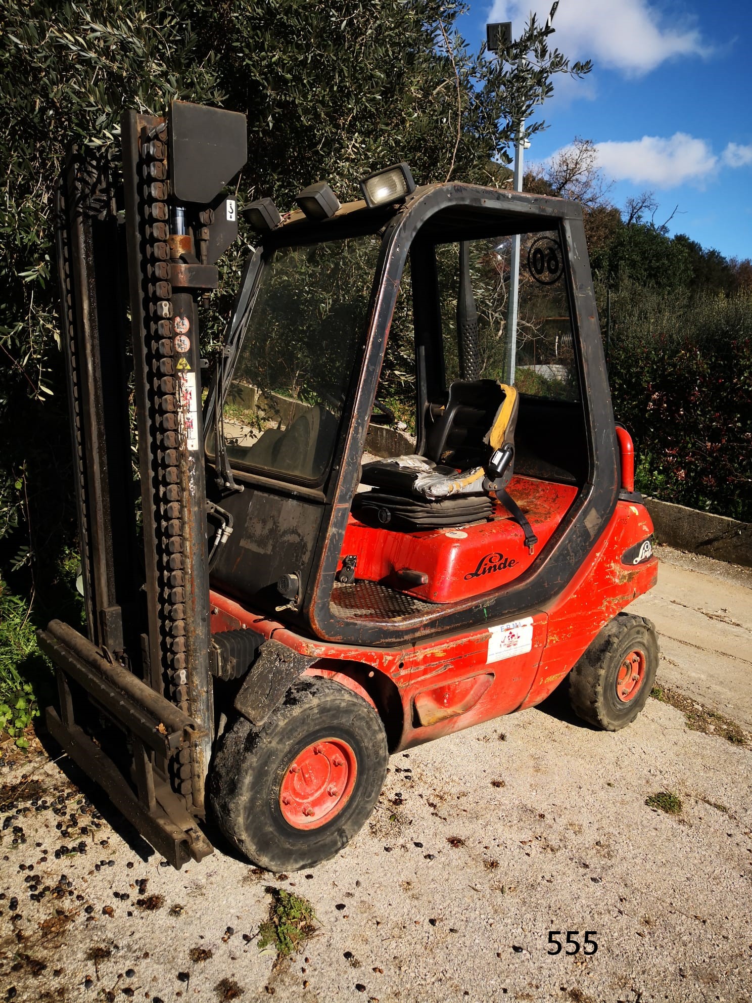 CARRELLO ELEVATORE ( MULETTO) LINDE H25  in vendita - foto 4
