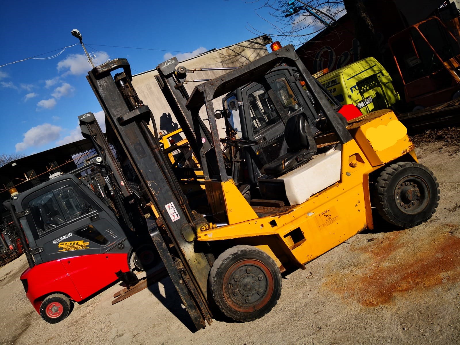 CARRELLO ELEVATORE ( MULETTO) TCM FHD35Z8 in vendita - foto 4