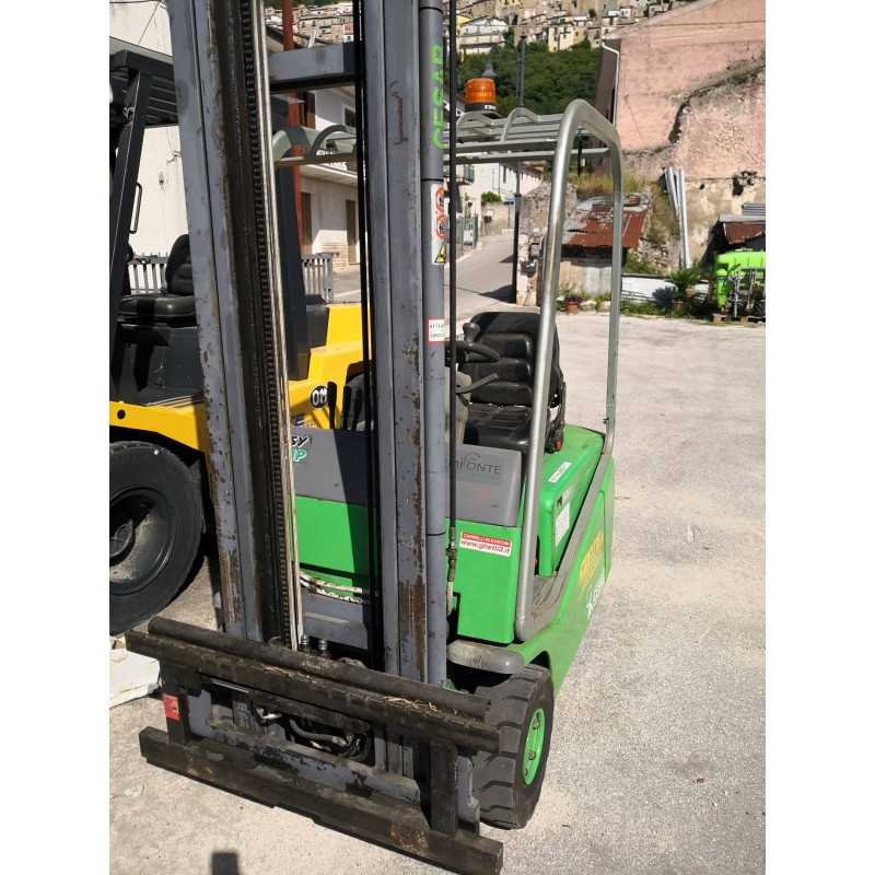 CARRELLO ELEVATORE (MULETTO) CESAB BLITZ 312  in vendita - foto 2