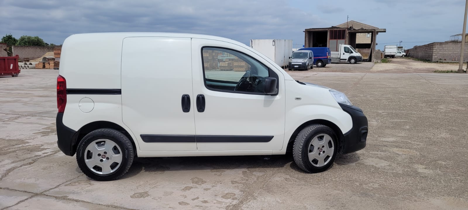 Fiat Fiorino - 1.3 multijet - 25.988 km - CLIMA in vendita - foto 4