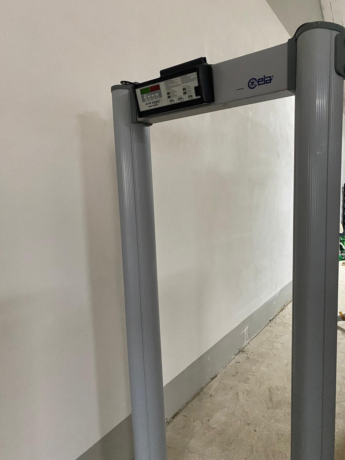 Ceia 02PN8 HI-PE HELLIPTIC Metal detector portale in vendita - foto 1