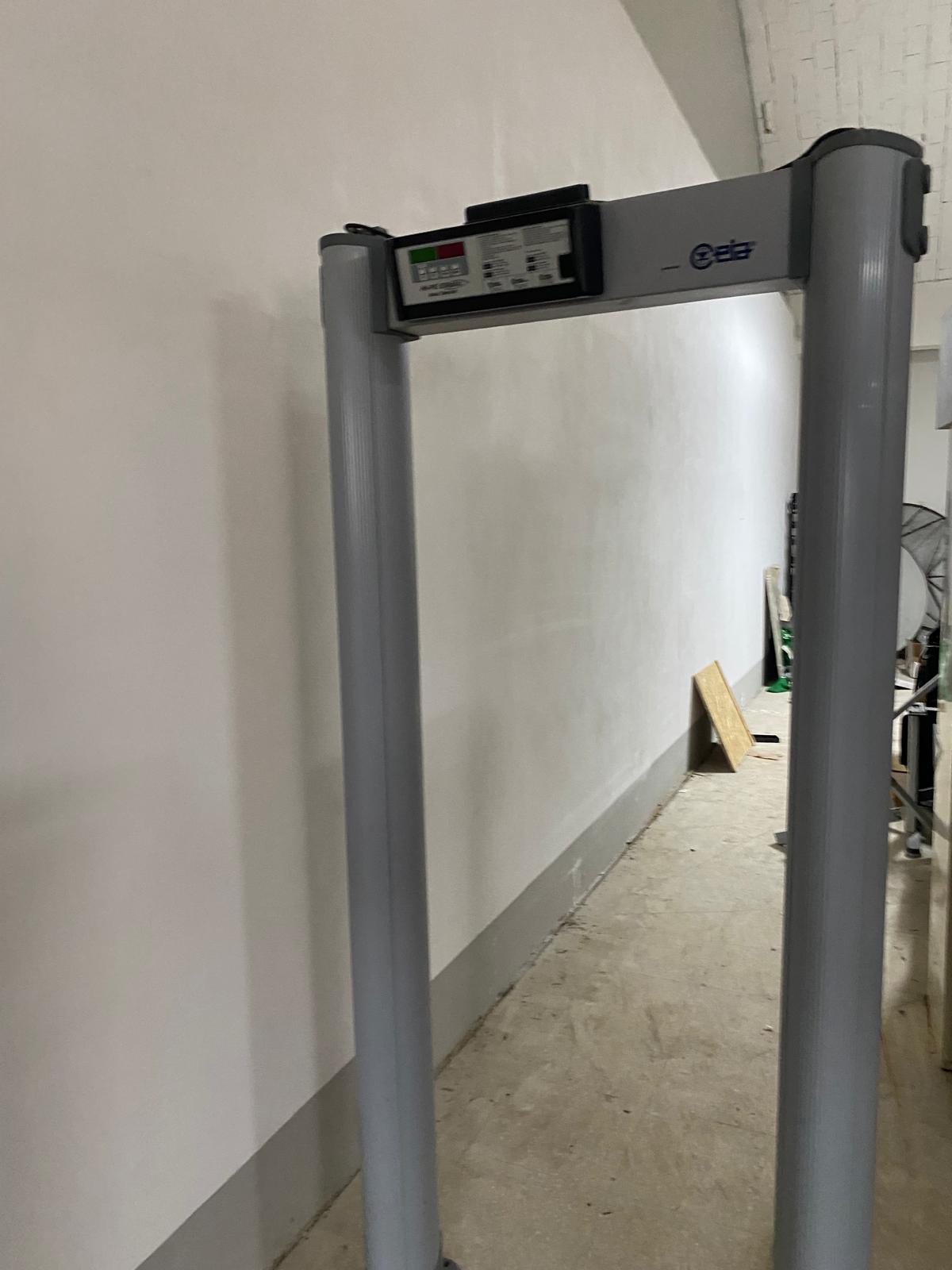 Ceia 02PN8 HI-PE HELLIPTIC Metal detector portale in vendita - foto 2