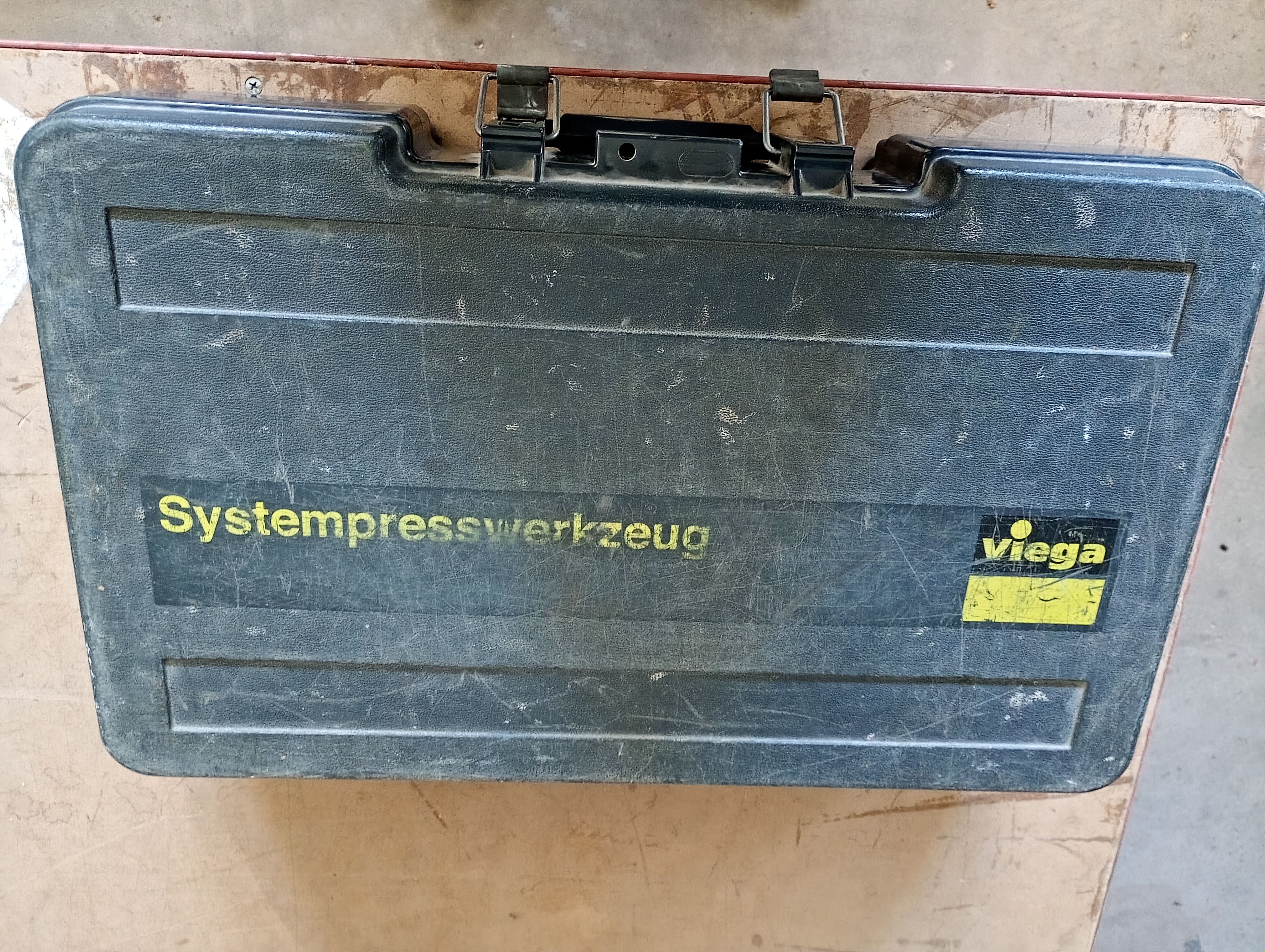 Pressatrice elettrica Viega  in vendita - foto 4