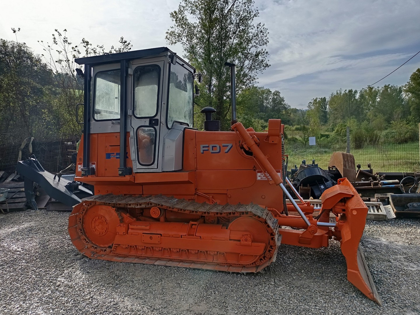 Apripista Cingolato FIAT-ALLIS FD7B bulldozer in vendita - foto 2