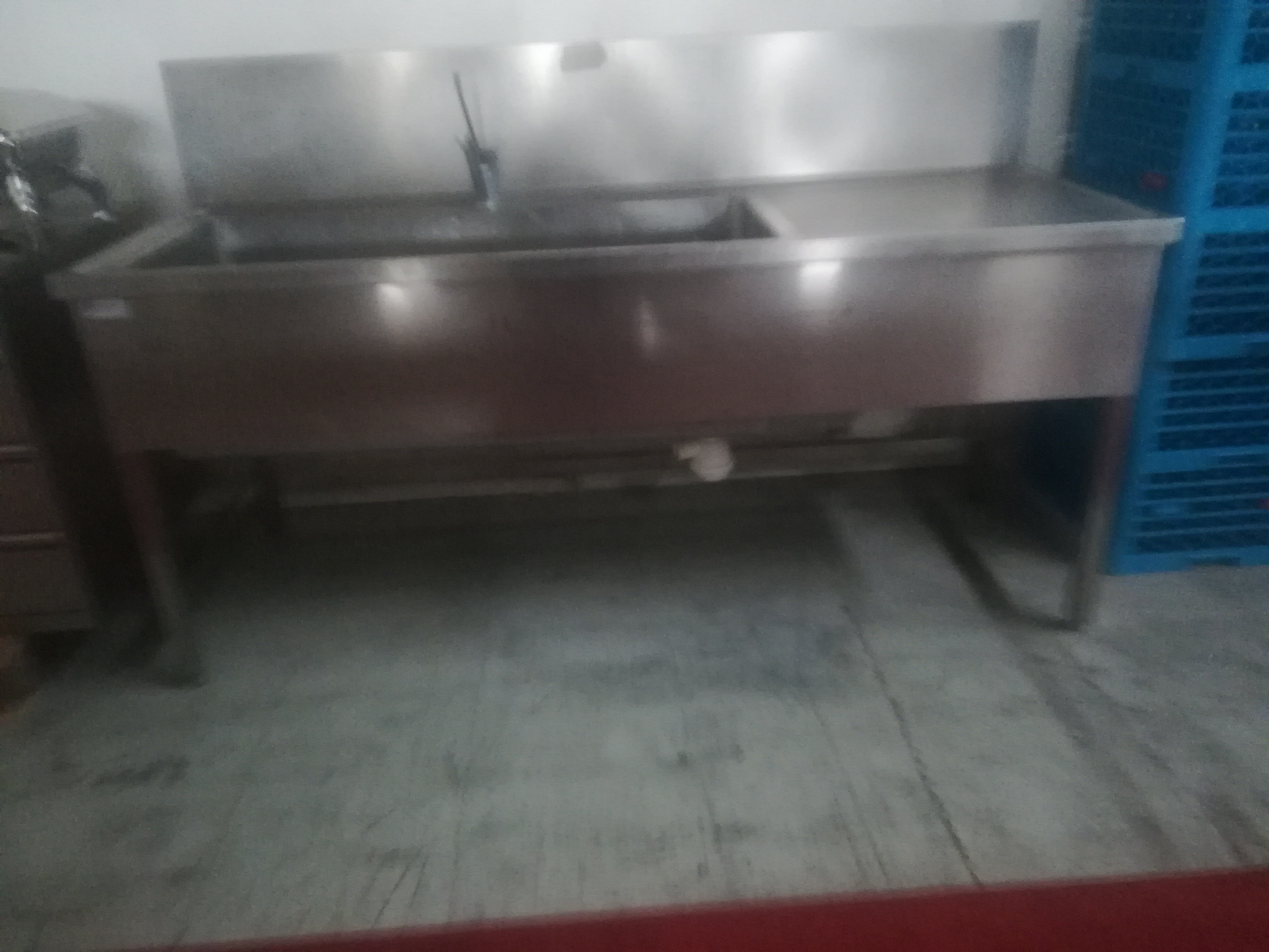 Disponibilita attrezz. per locali ristorazione  in vendita - foto 2