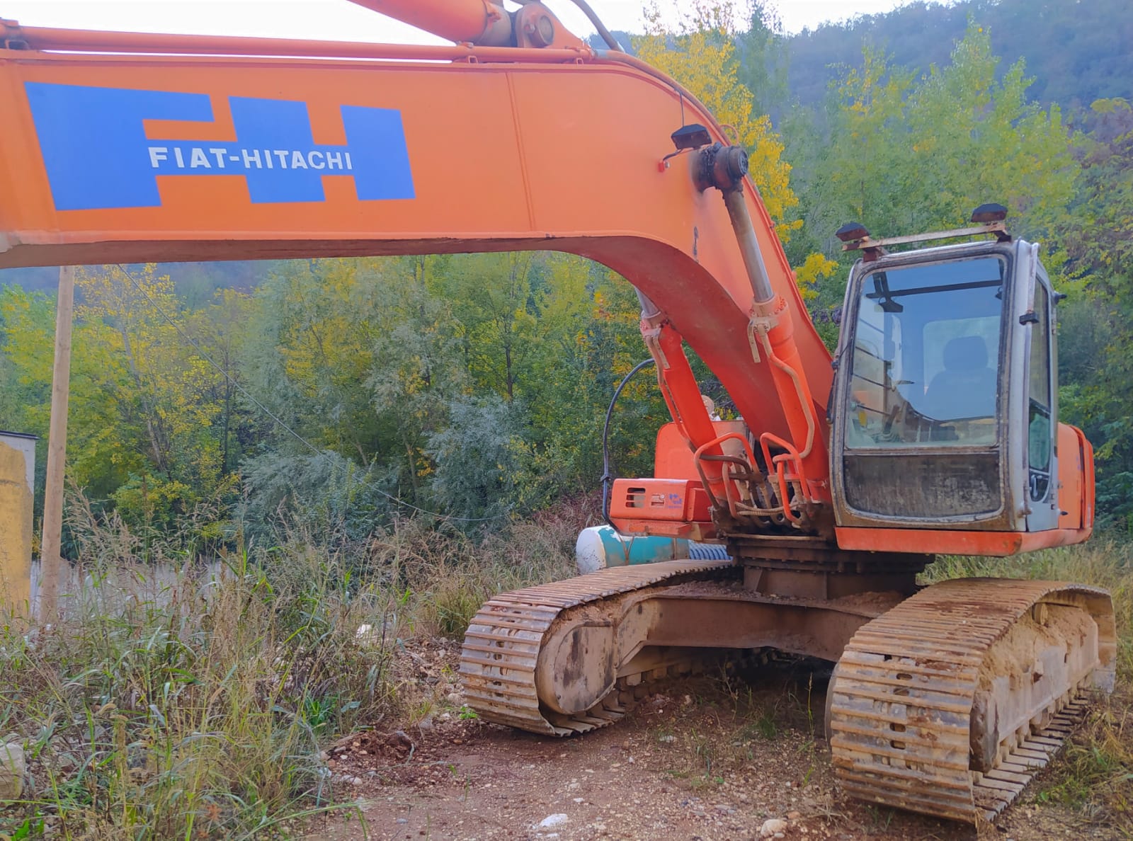 Escavatore Fiat Hitachi EX235 in vendita - foto 2