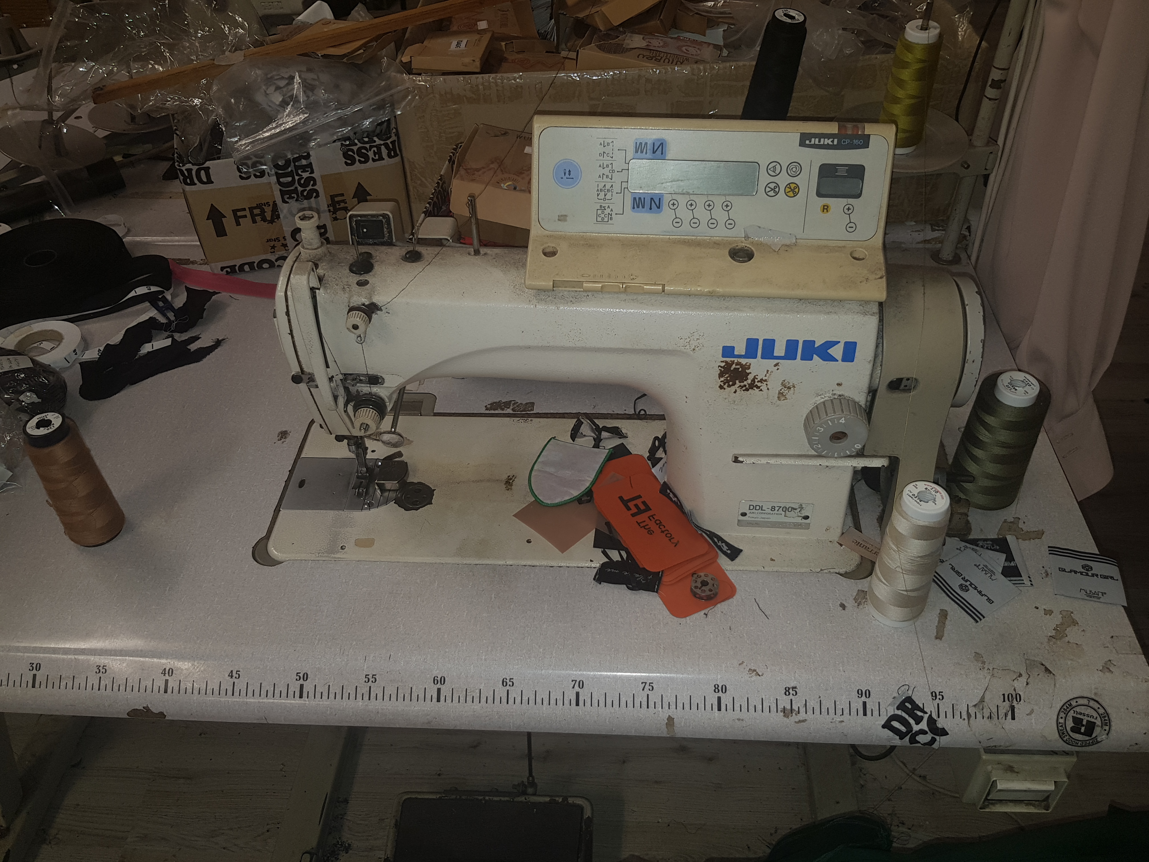 Macchine da cucire Juki industriali ed attrezzatura in vendita - foto 3