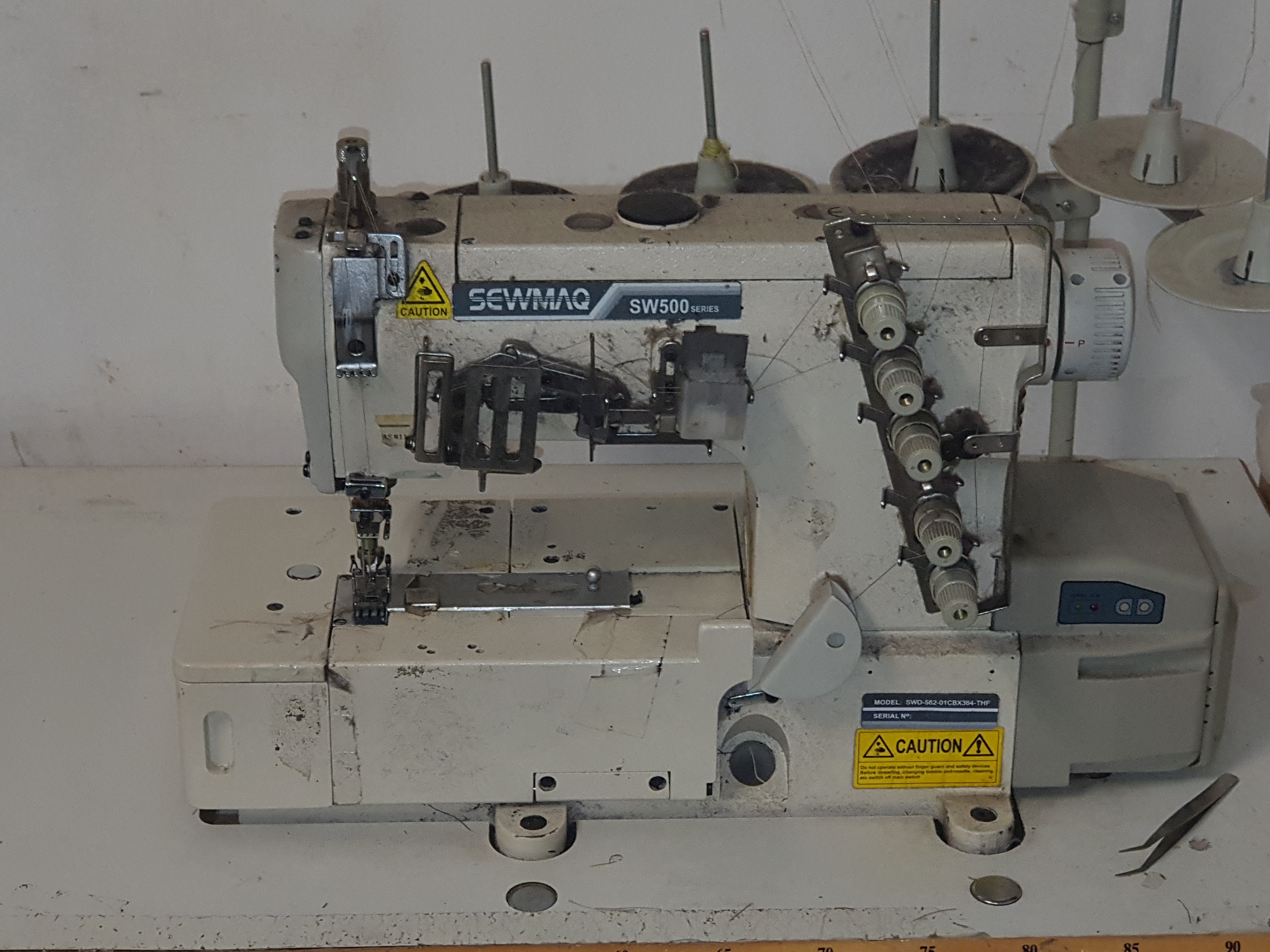 Macchine da cucire Juki industriali ed attrezzatura in vendita - foto 2