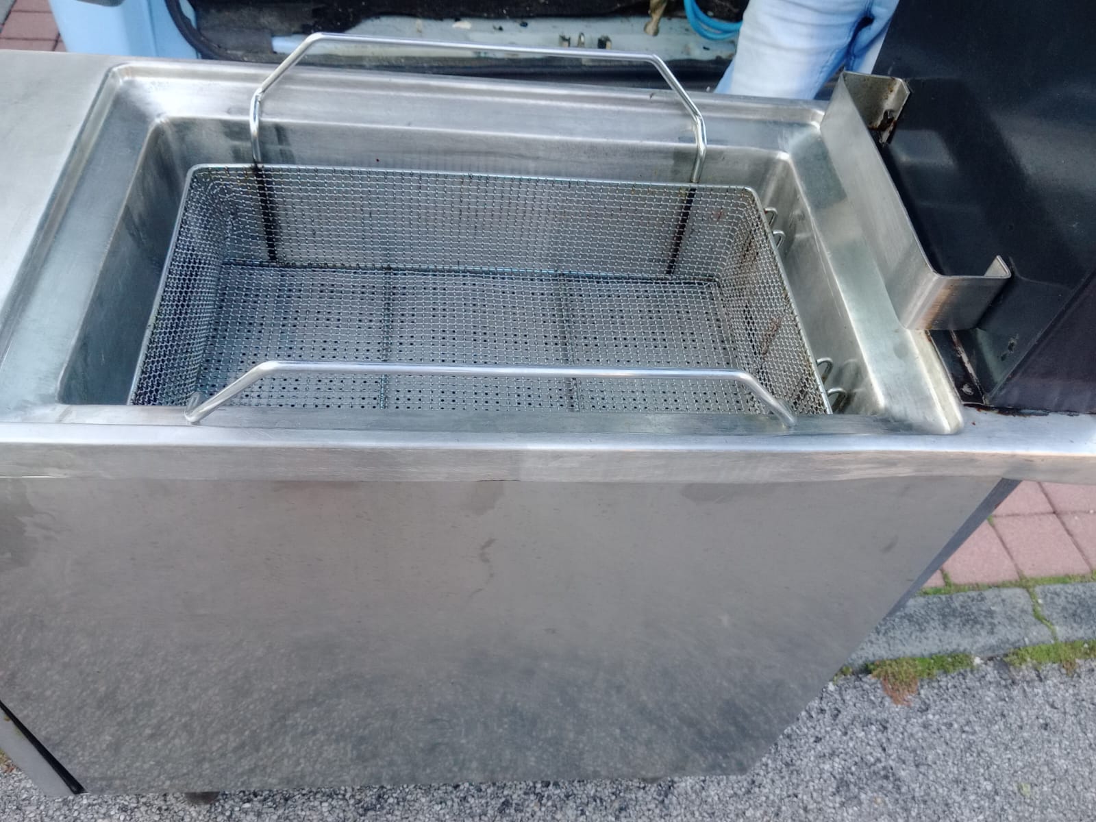 Friggitrice a gas 35 litri  in vendita - foto 4