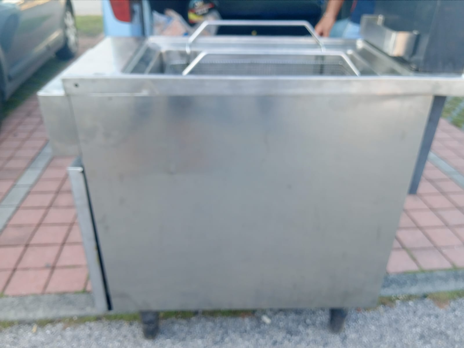 Friggitrice a gas 35 litri  in vendita - foto 2