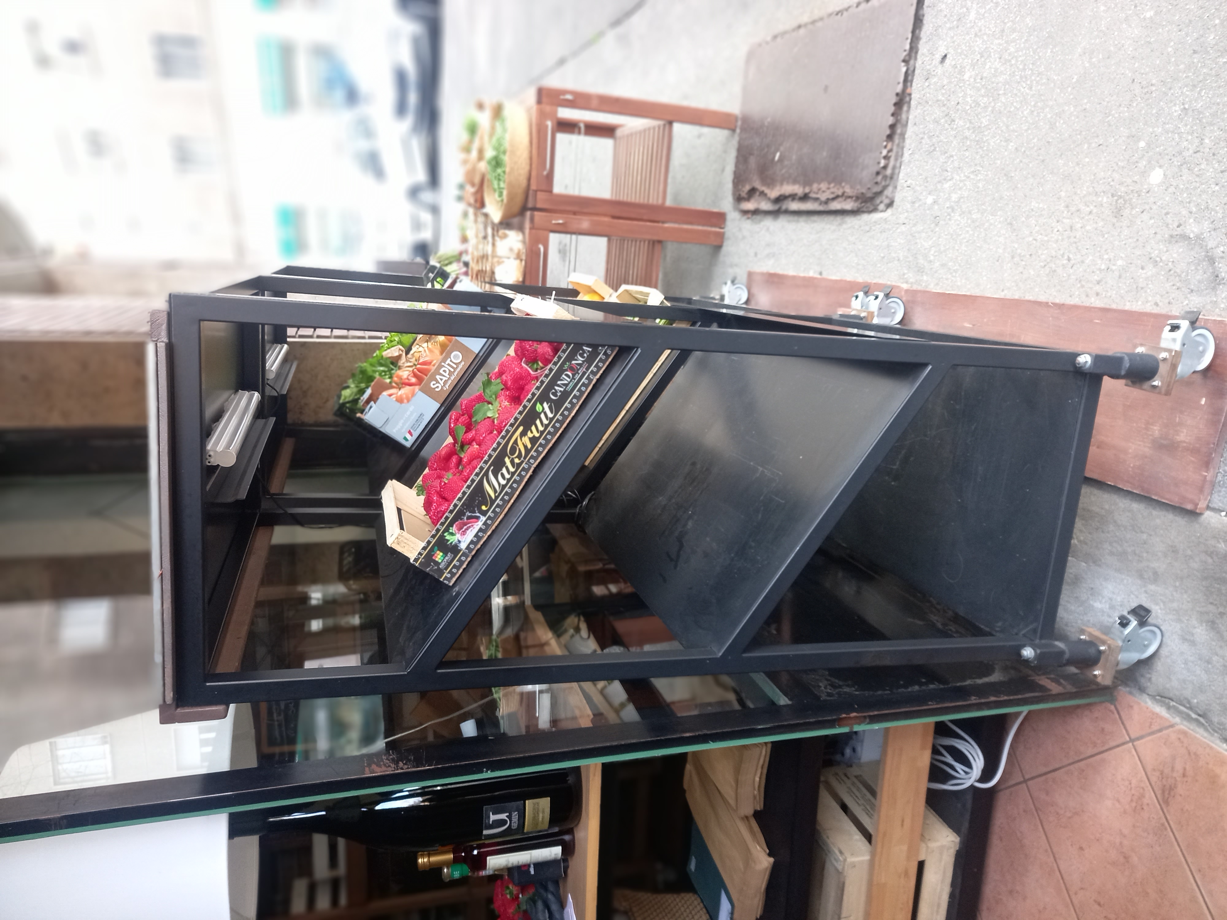 Carrelli espositivi per ortofrutta  in vendita - foto 2