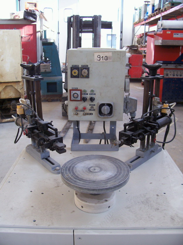 Art. 910 Finitrice automatica  in vendita - foto 1