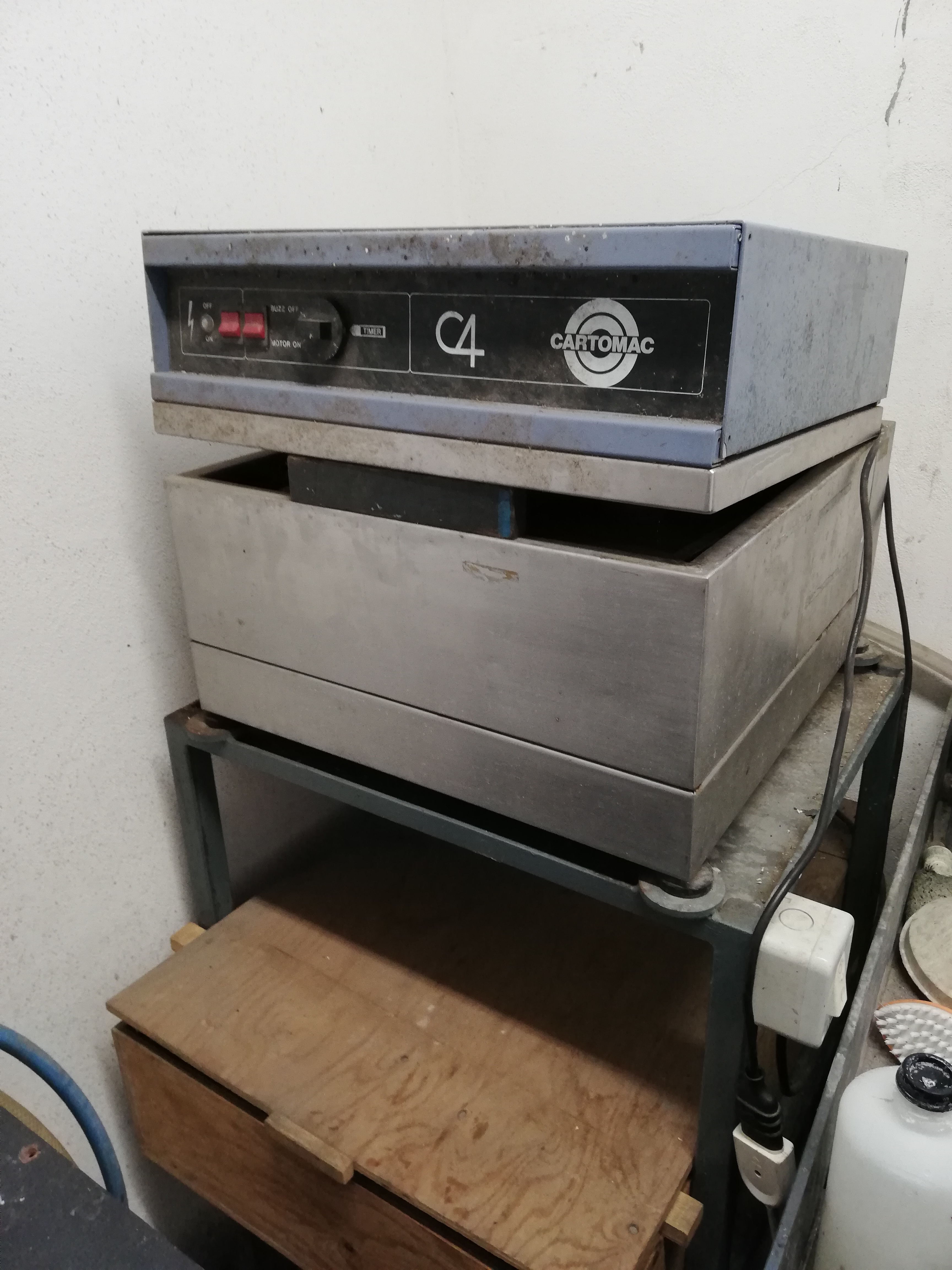 Espositore per cliché e timbri con sviluppatrice in vendita - foto 1