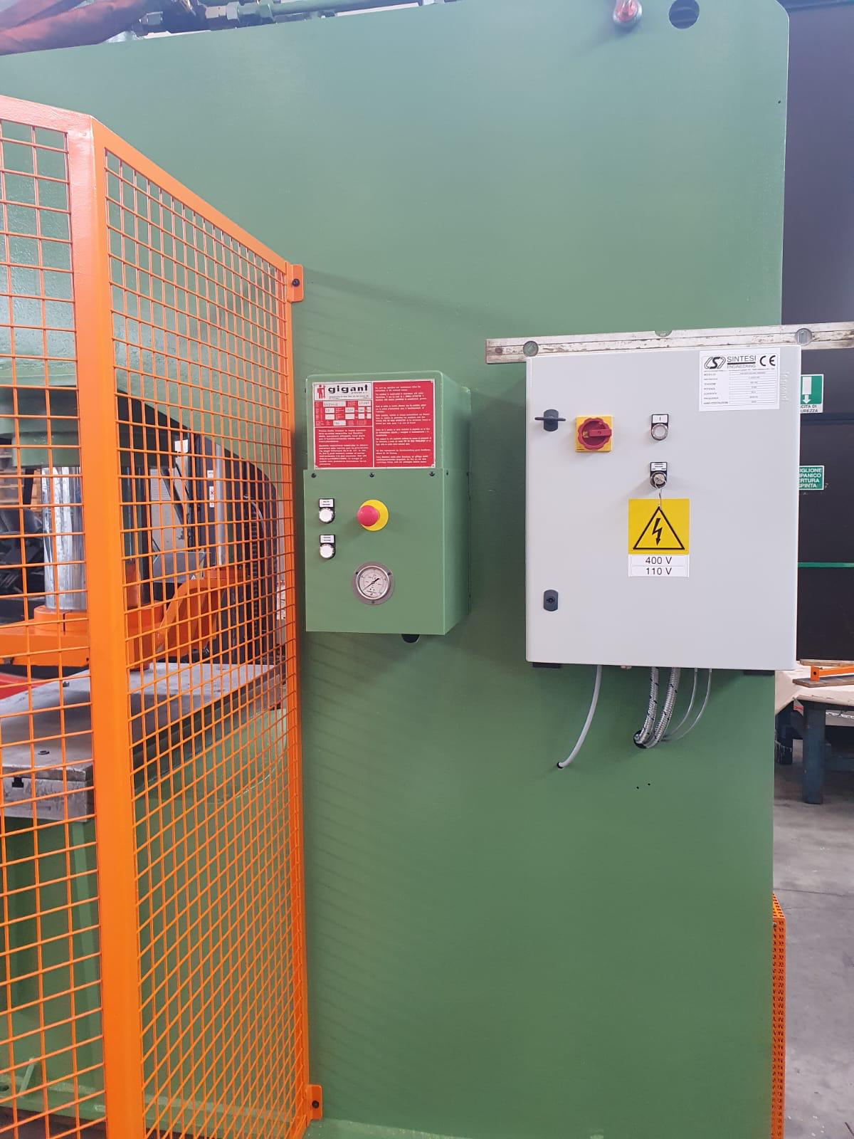 Pressa idraulica 200 ton revisionata in vendita - foto 2