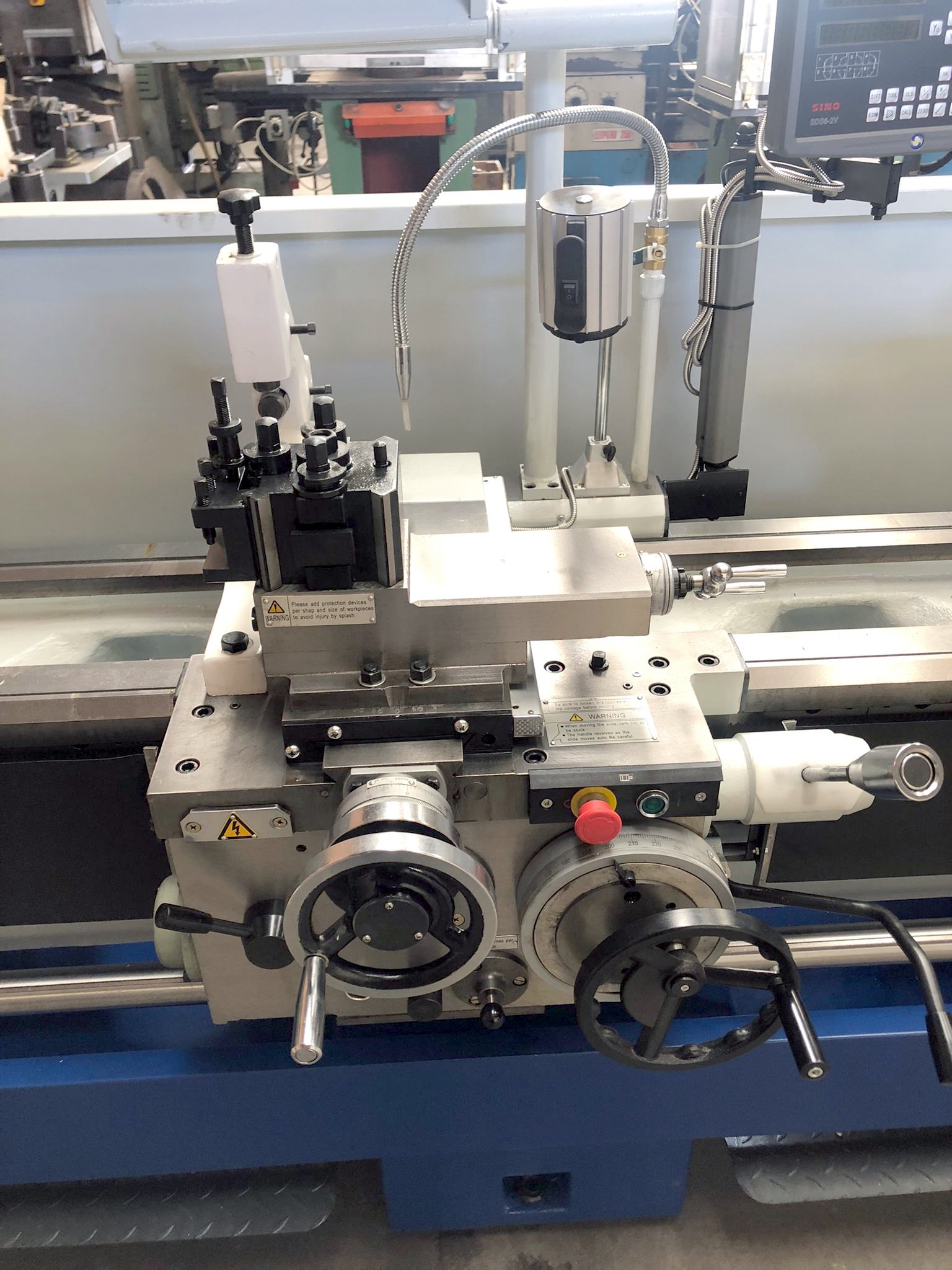 Tornio parallelo CS6250 C Nuovo 2000x250mm in vendita - foto 3