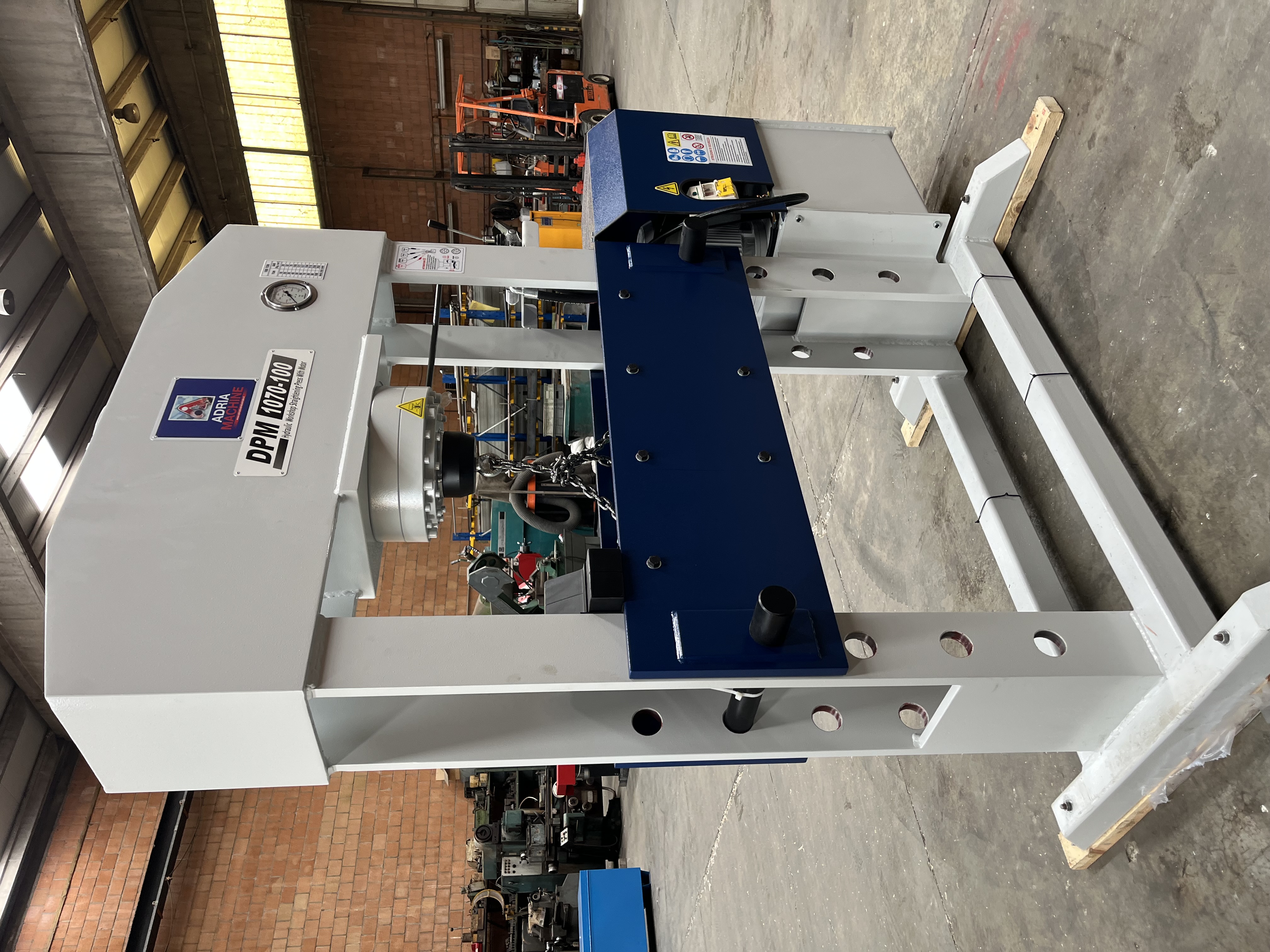 Pressa idraulica 100 ton nuova in vendita - foto 4