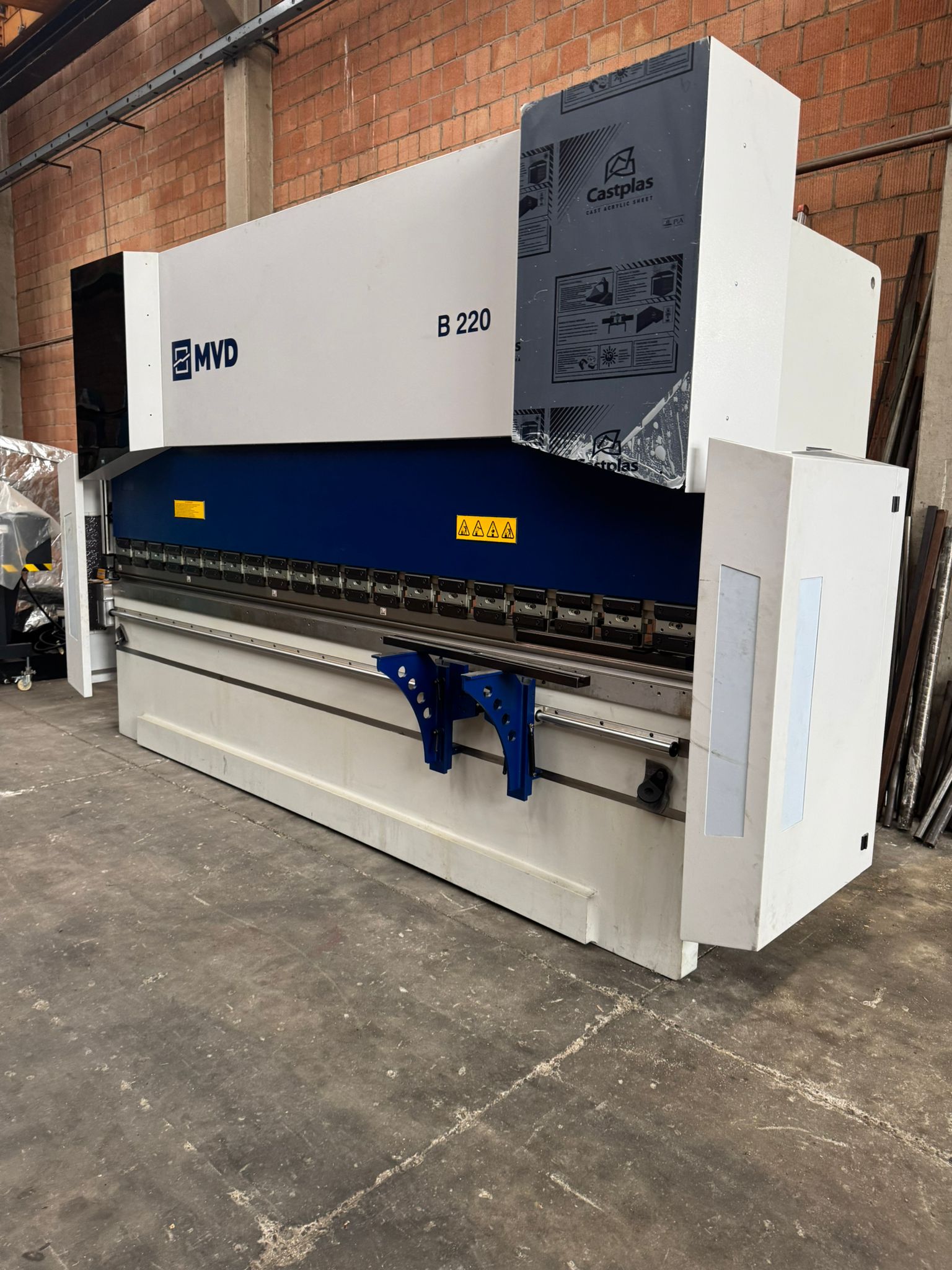 Piegatrice 4100x220 Ton CNC 6 assi nuova in vendita - foto 3