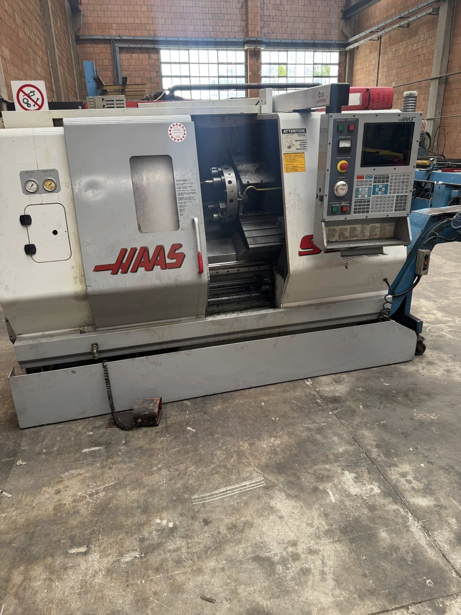 Tornio CNC HAAS usato in vendita - foto 2