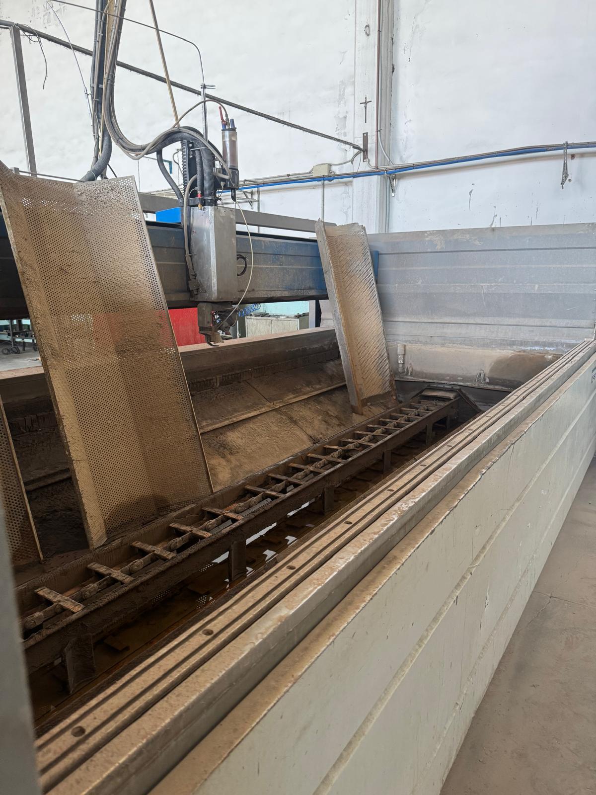 TAGLIO A GETTO D'ACQUA WATERJET TECNOCUT USATO in vendita - foto 9
