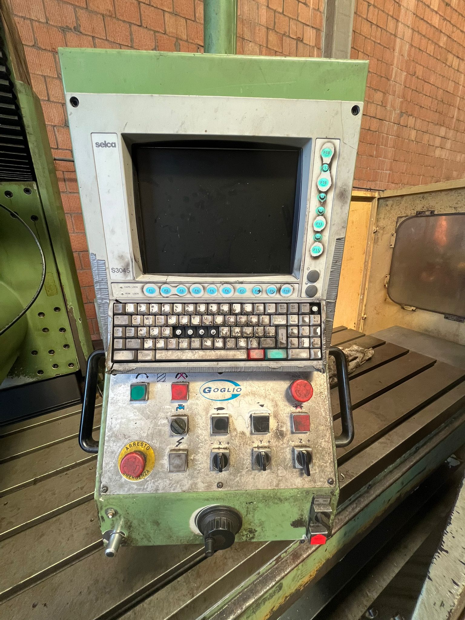 Fresatrice Goglio FX 20 CNC usata in vendita - foto 2