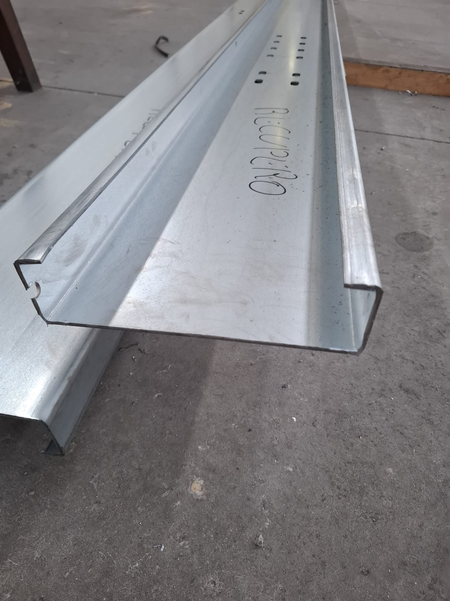 Profilatrice Rossi usata in vendita - foto 11