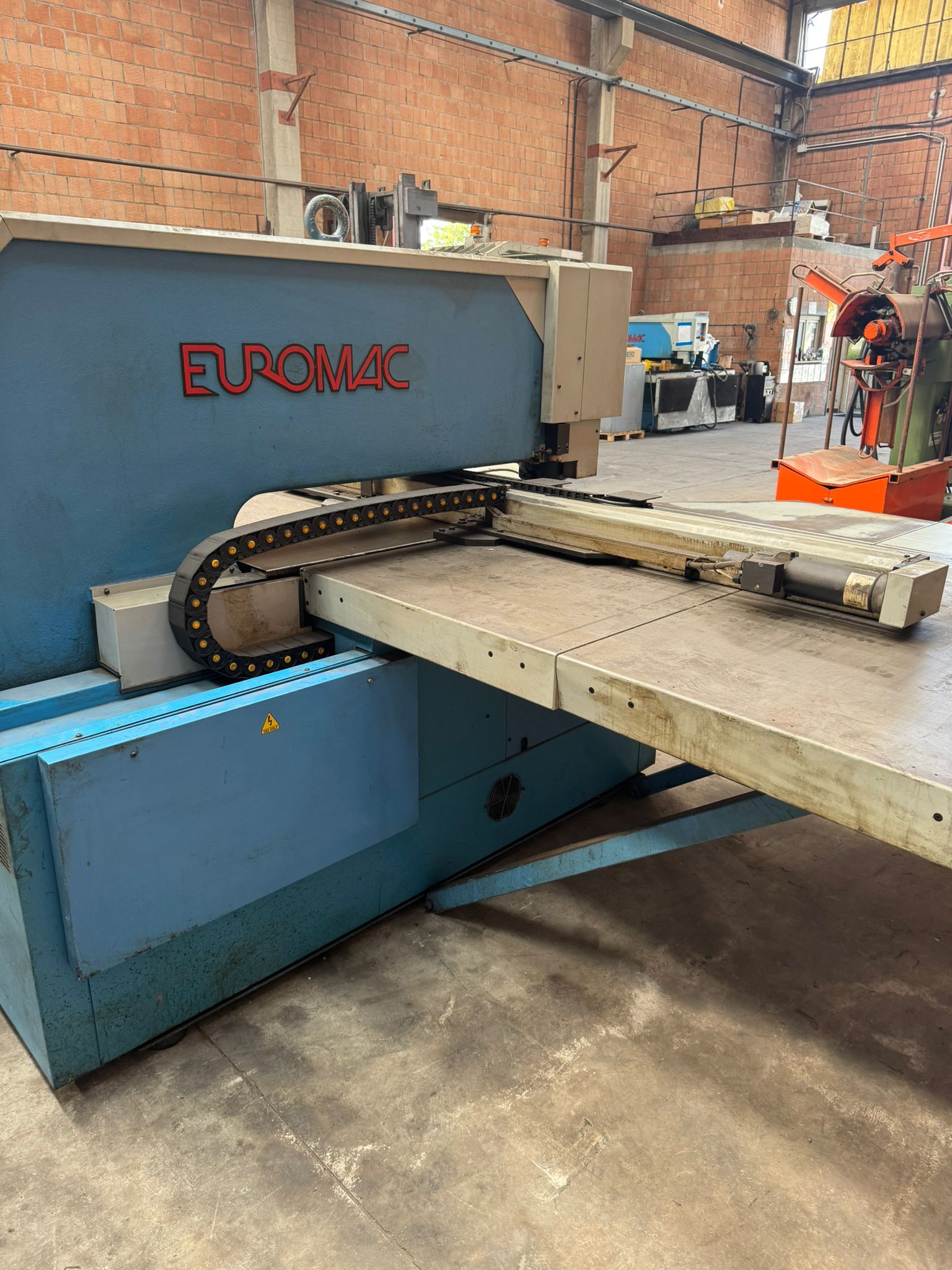 Punzonatrice usata Euromac CNC in vendita - foto 2