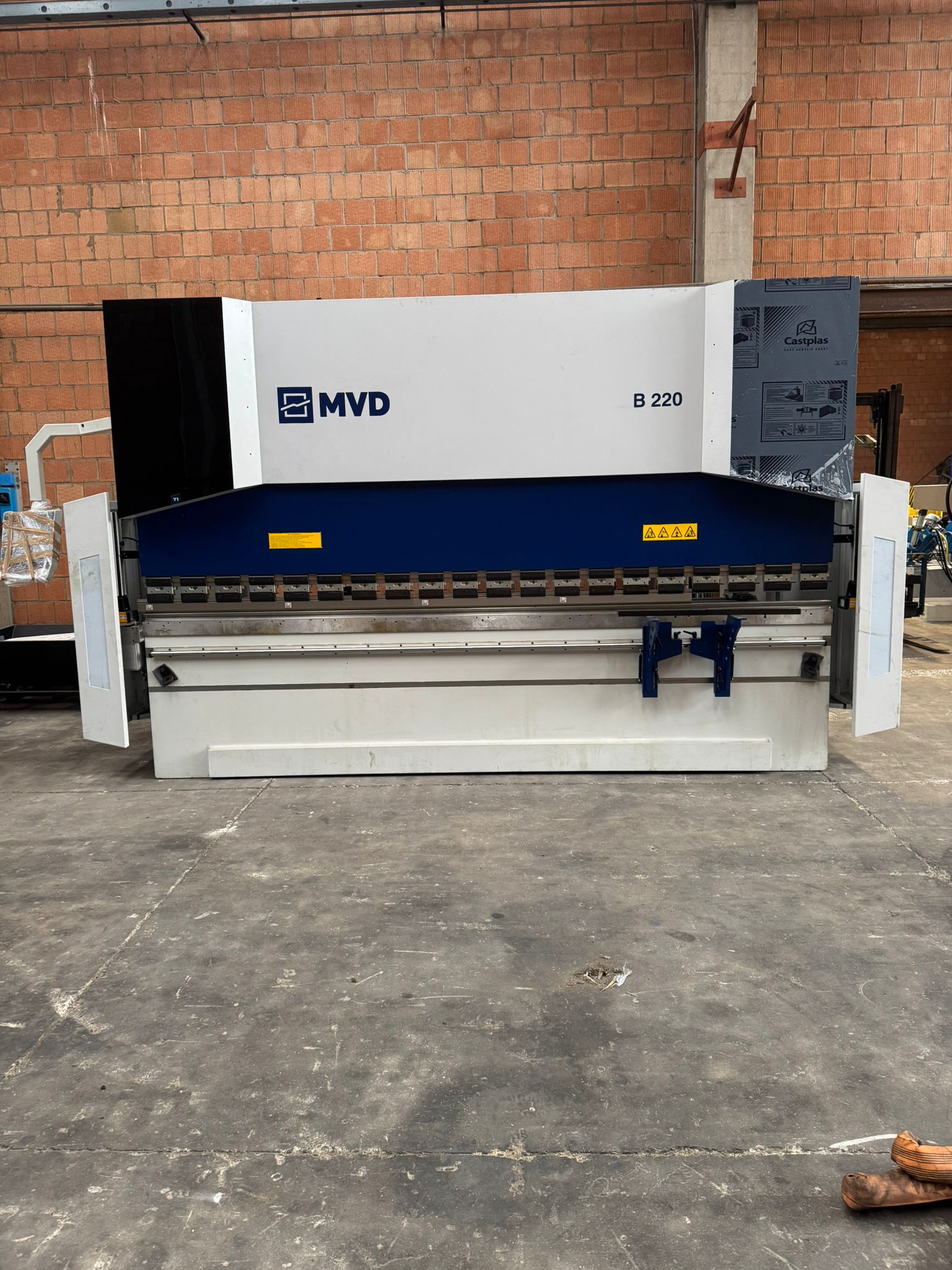 Piegatrice 4100x220 Ton CNC 6 assi nuova in vendita - foto 2