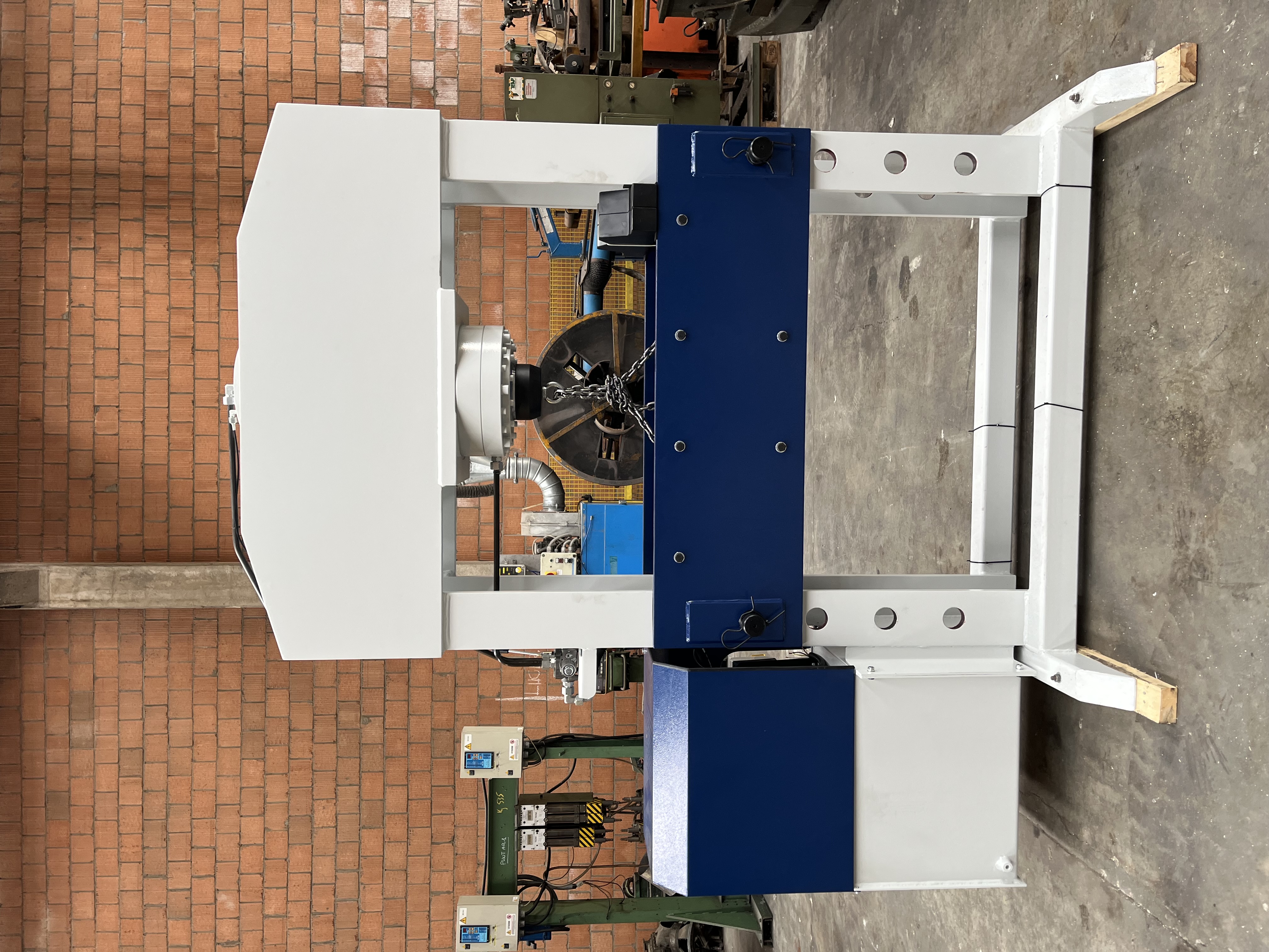 PRESSA IDRAULICA 100 TON NUOVA in vendita - foto 7