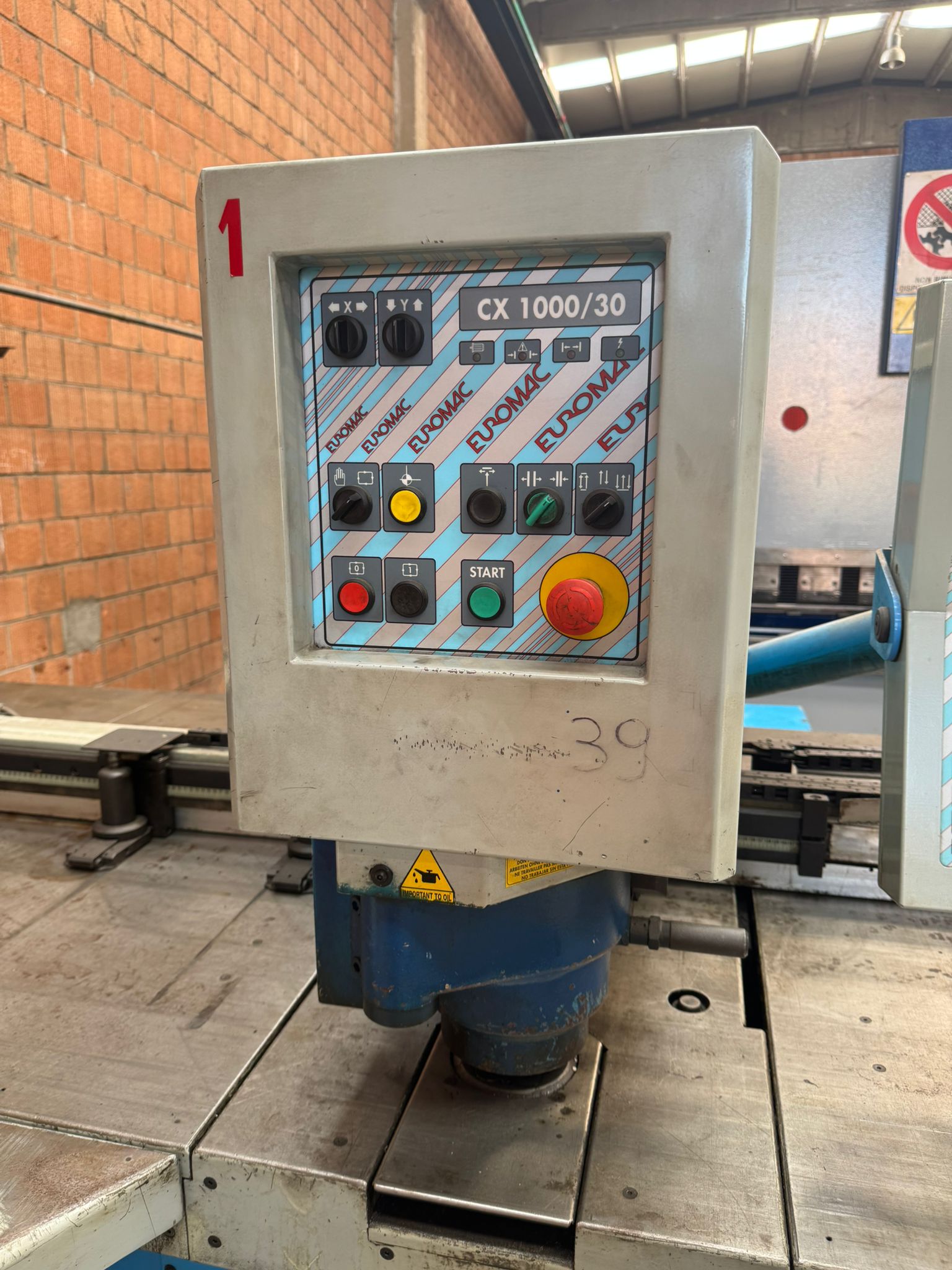 Punzonatrice usata Euromac CNC in vendita - foto 6