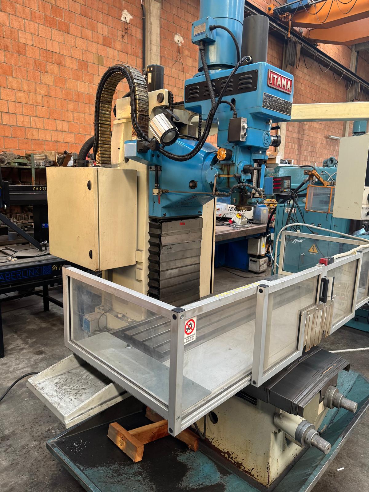 Fresatrice CNC usata in vendita - foto 4