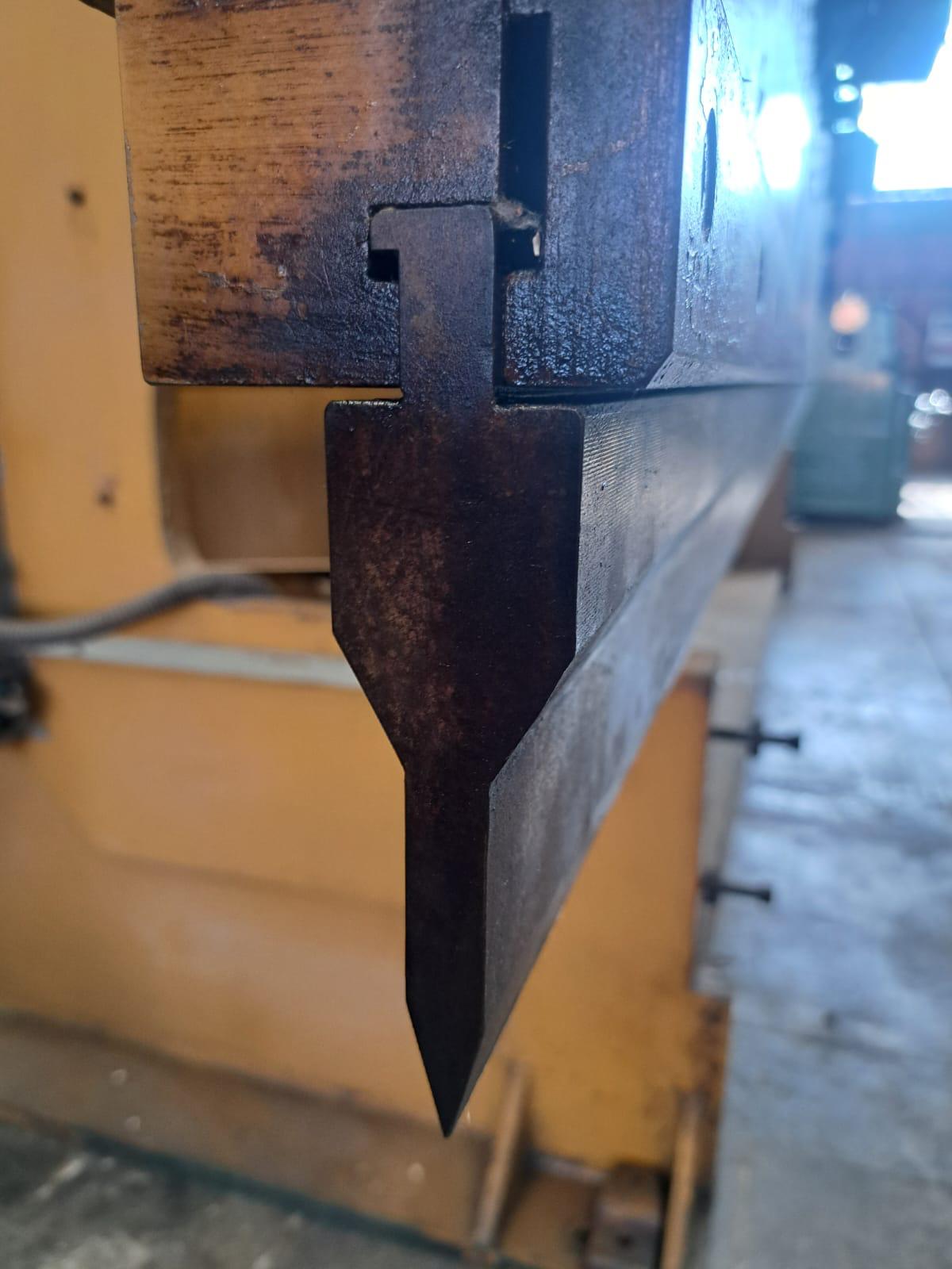 Piegatrice idraulica Somo 6000x50ton usata in vendita - foto 7