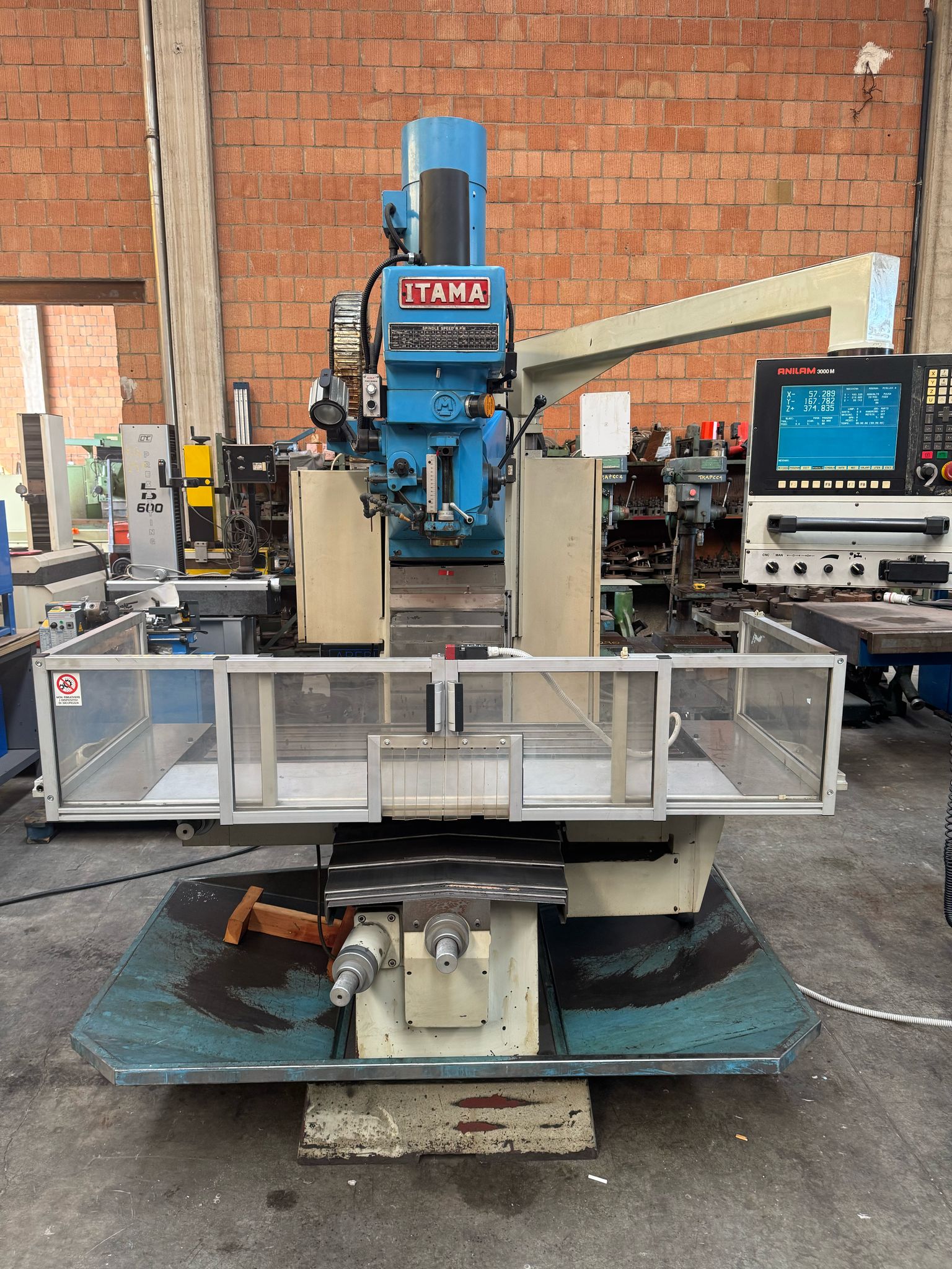 Fresatrice CNC usata in vendita - foto 1