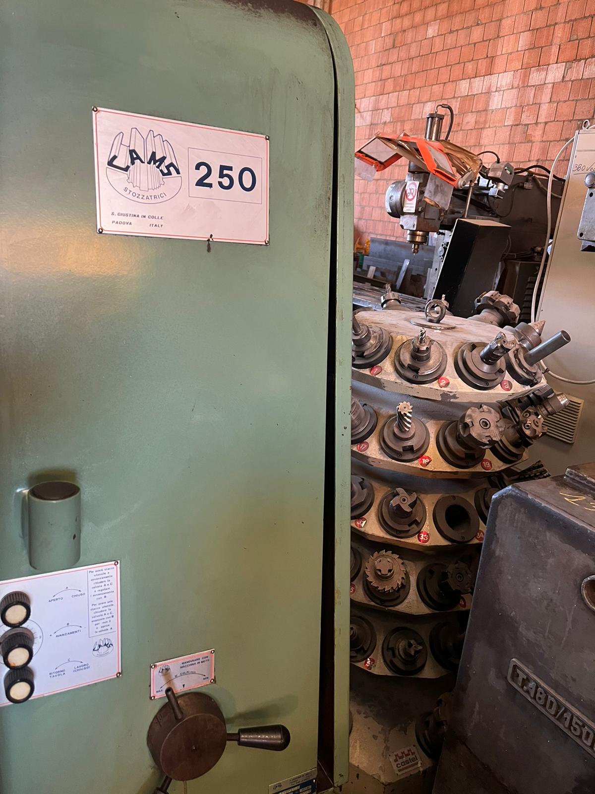 Stozzatrice CAMS 250 usata in vendita - foto 4